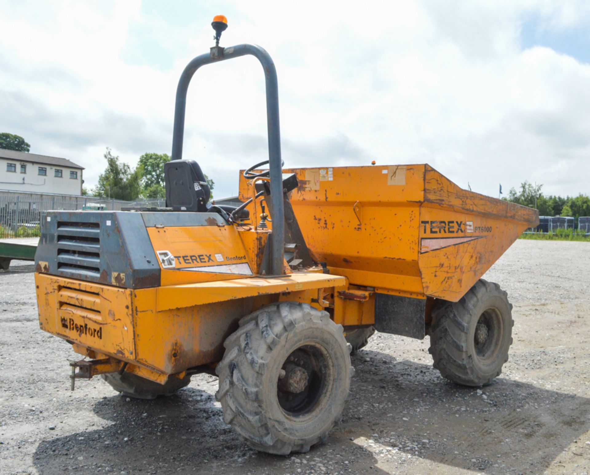 Benford Terex 6 tonne straight skip dumper Year: 2003 S/N: E312EE479 Recorded Hours: 3526 - Image 3 of 13