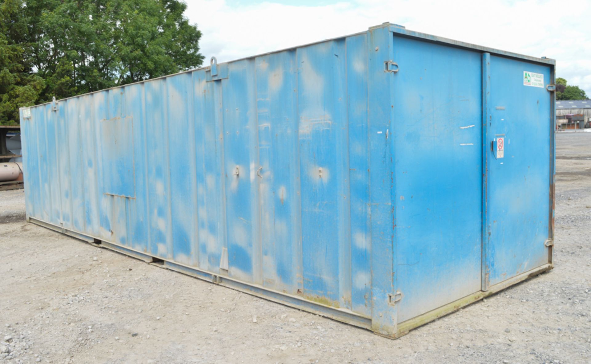 32 ft x 10 ft steel store site unit c/w keys A428030