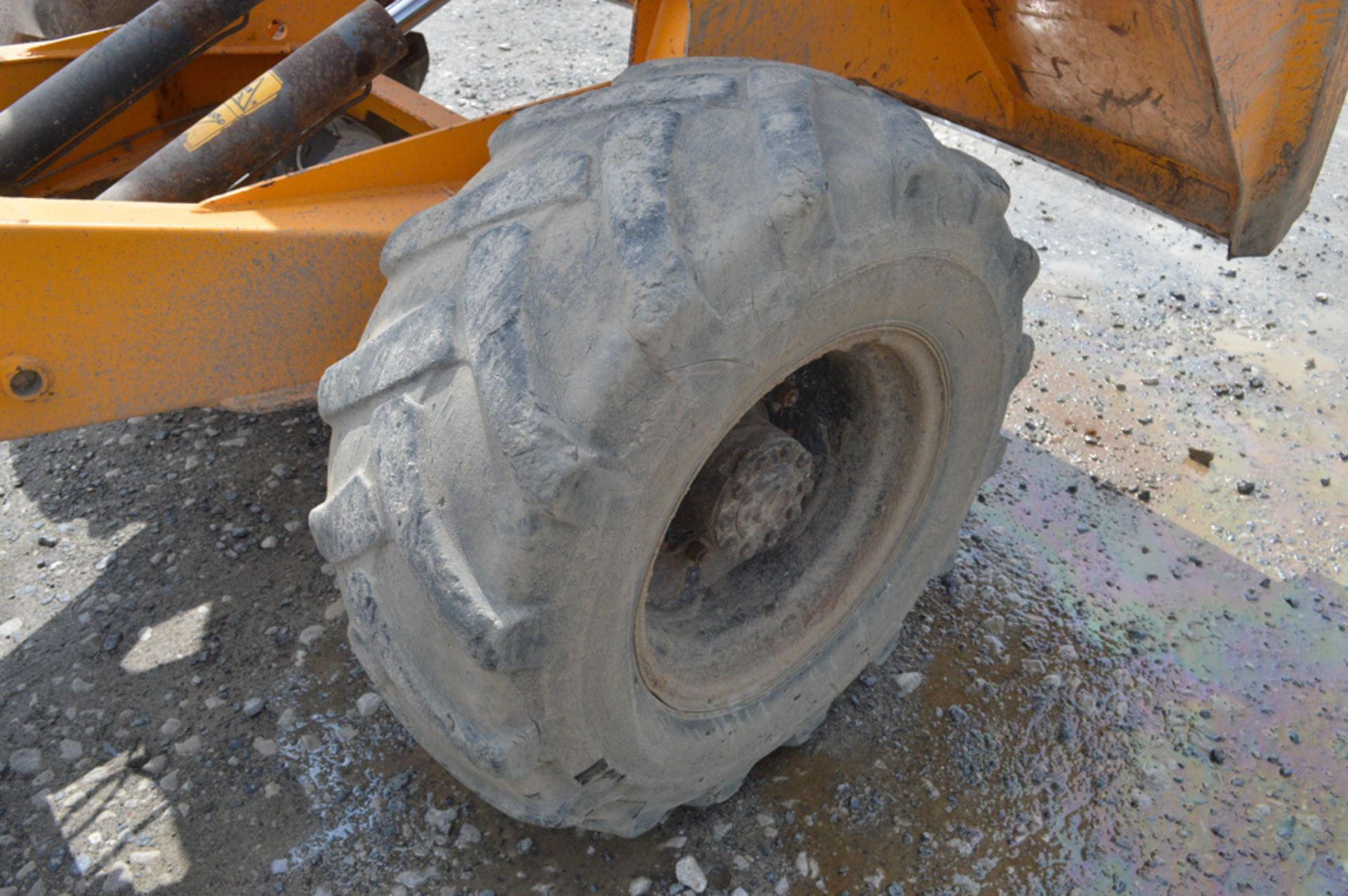 Benford Terex 6 tonne straight skip dumper Year: 2003 S/N: E312EE479 Recorded Hours: 3526 - Image 9 of 13