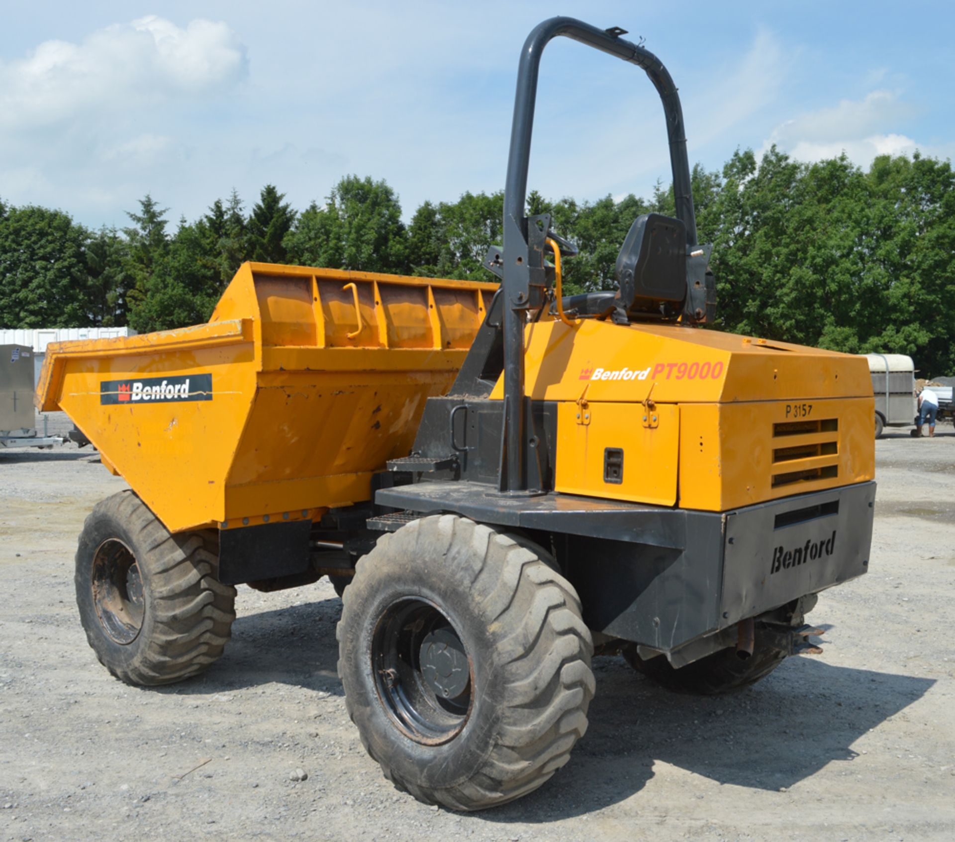 Benford Terex 9 tonne straight skip dumper Year: S/N: Recorded Hours: 1384 P3157 - Image 2 of 12