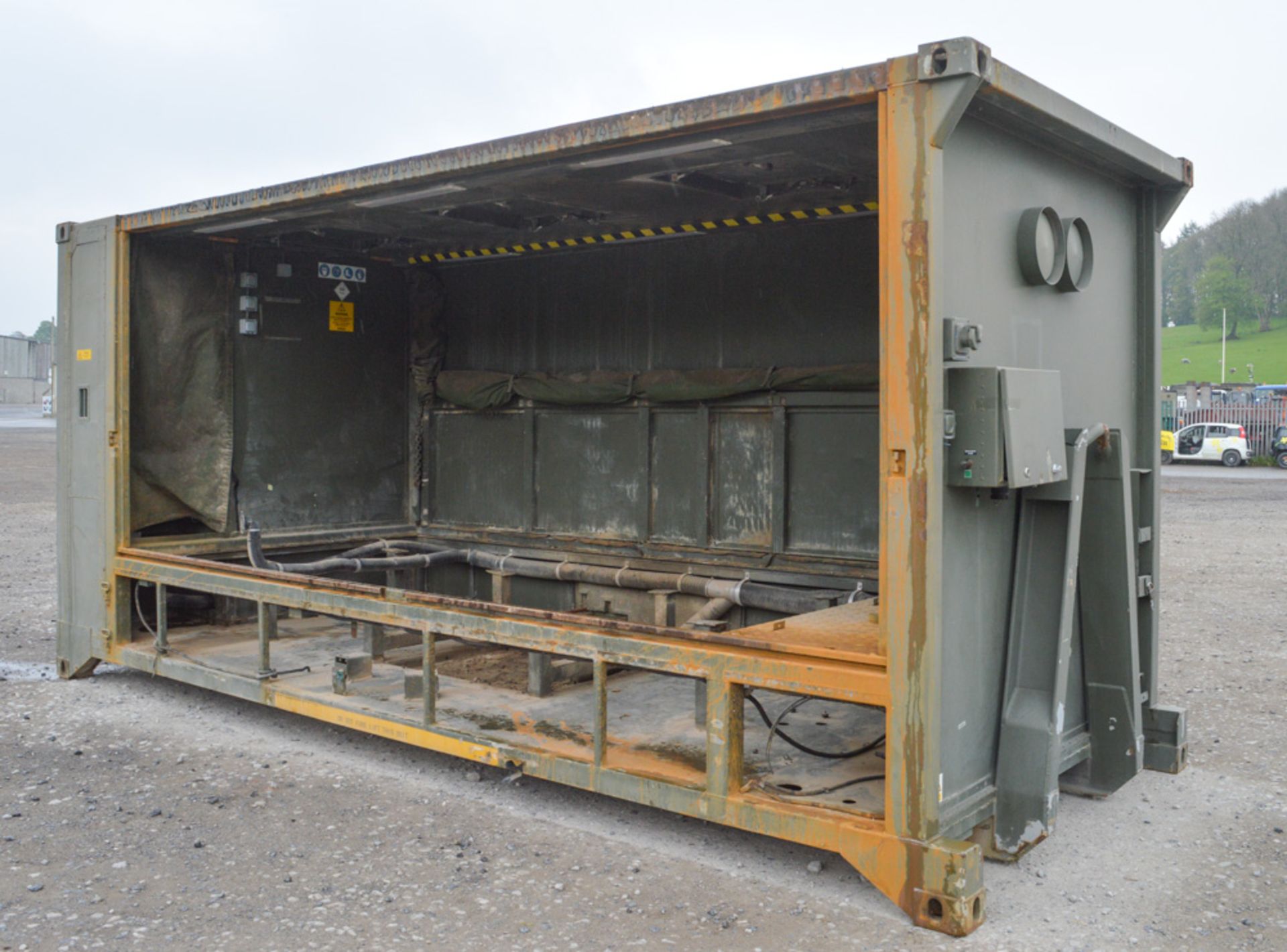 20 ft x 8 ft MSV Matrix hook loader wash down site unit (Ex MOD) TK81AA - Image 3 of 8