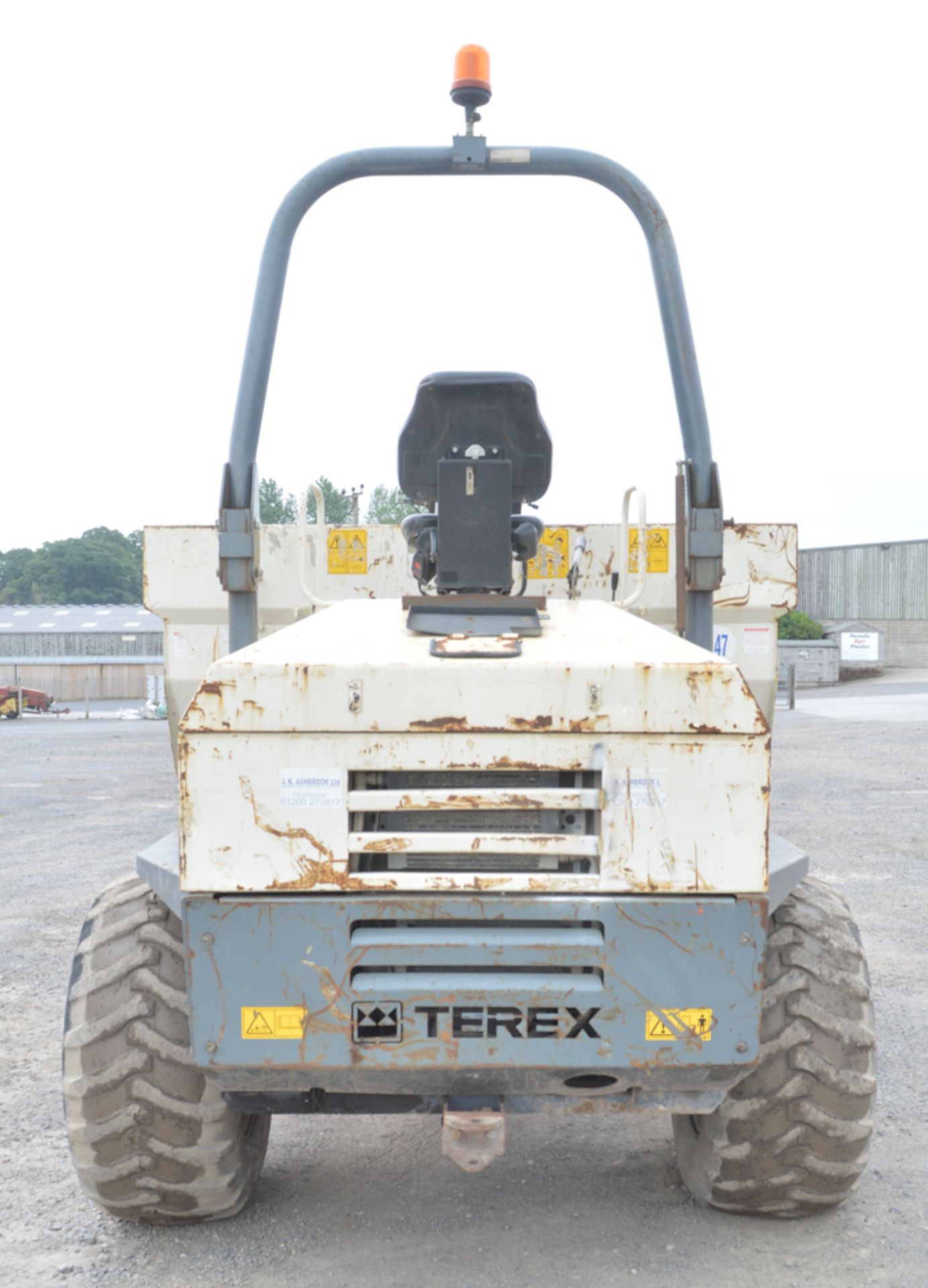 Benford Terex 9 tonne straight skip dumper  Year: 2006 S/N: SLBD1N00E603EW084 Recorded hours: 3667 - Image 9 of 12