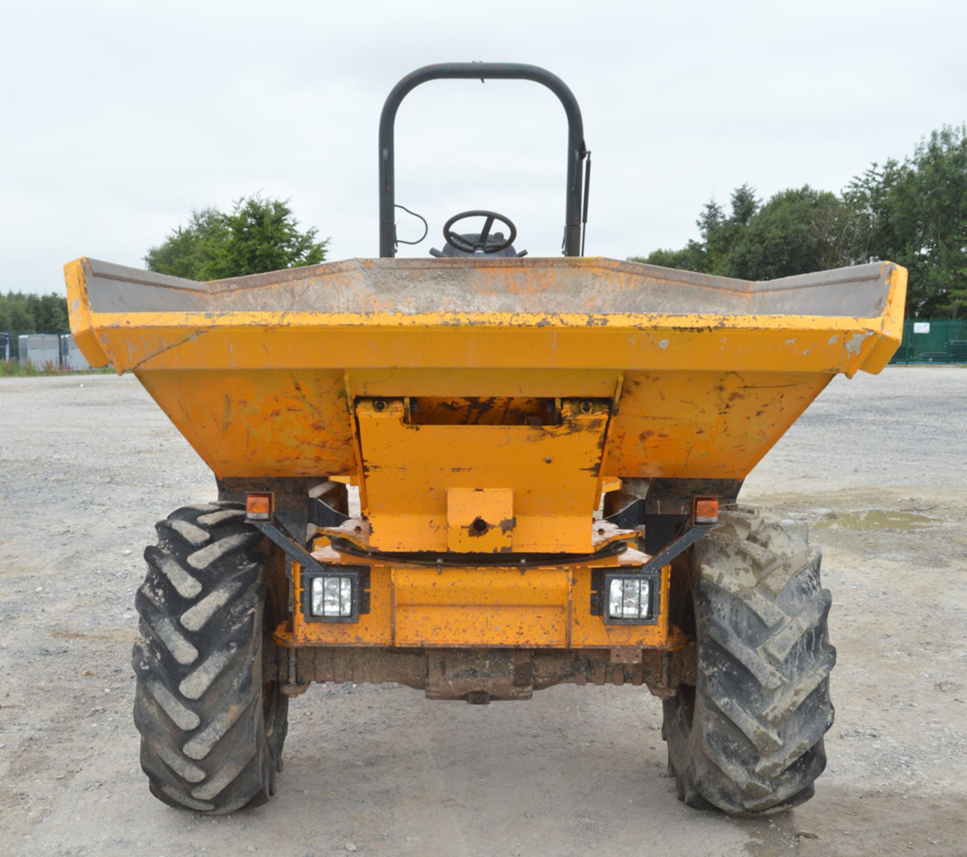 Thwaites 6 tonne swivel skip dumper  Year: 2008 S/N: 806B5542 Recorded Hours: 2074 5002024 - Image 5 of 12