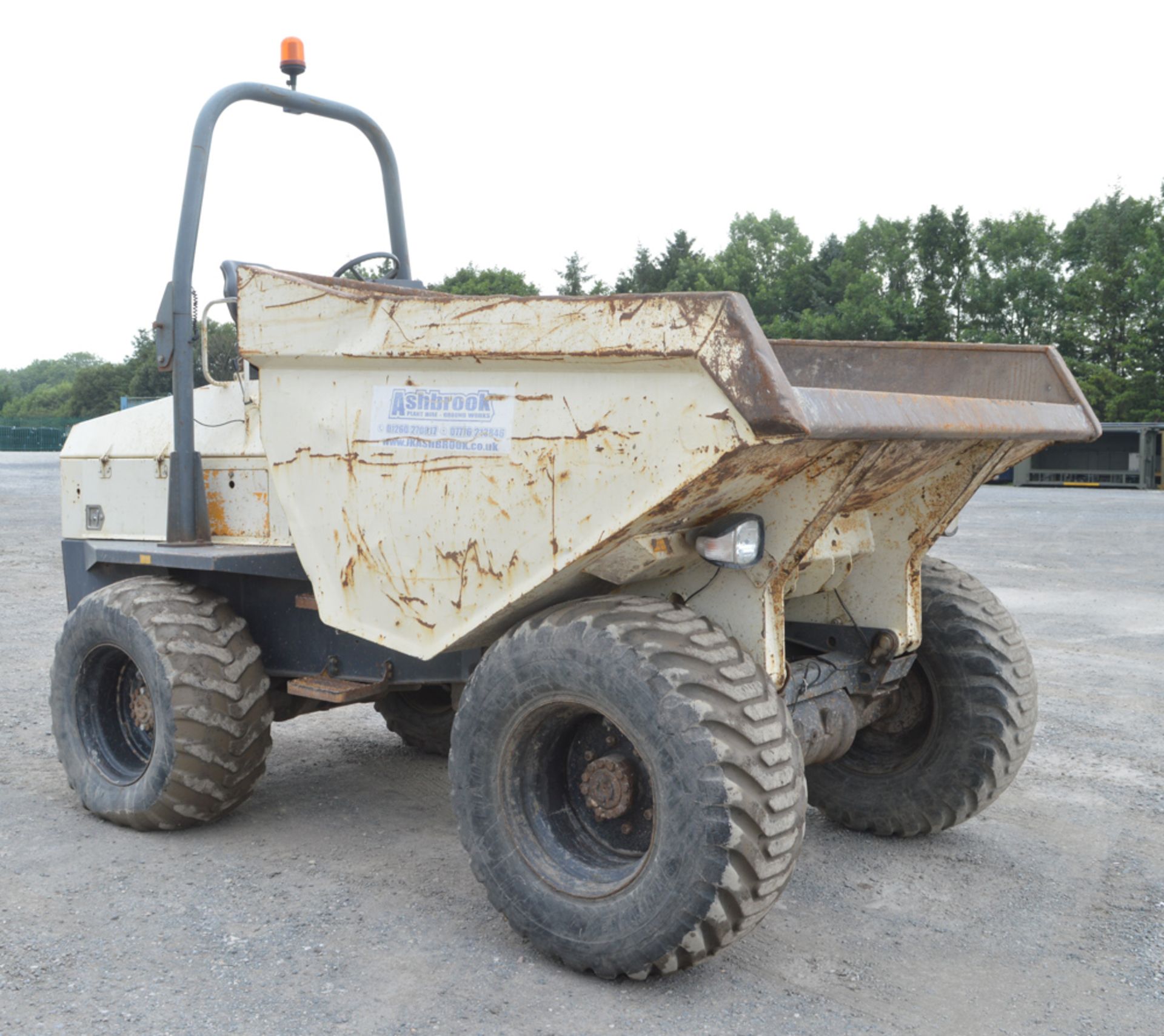 Benford Terex 9 tonne straight skip dumper  Year: 2006 S/N: SLBD1N00E603EW084 Recorded hours: 3667