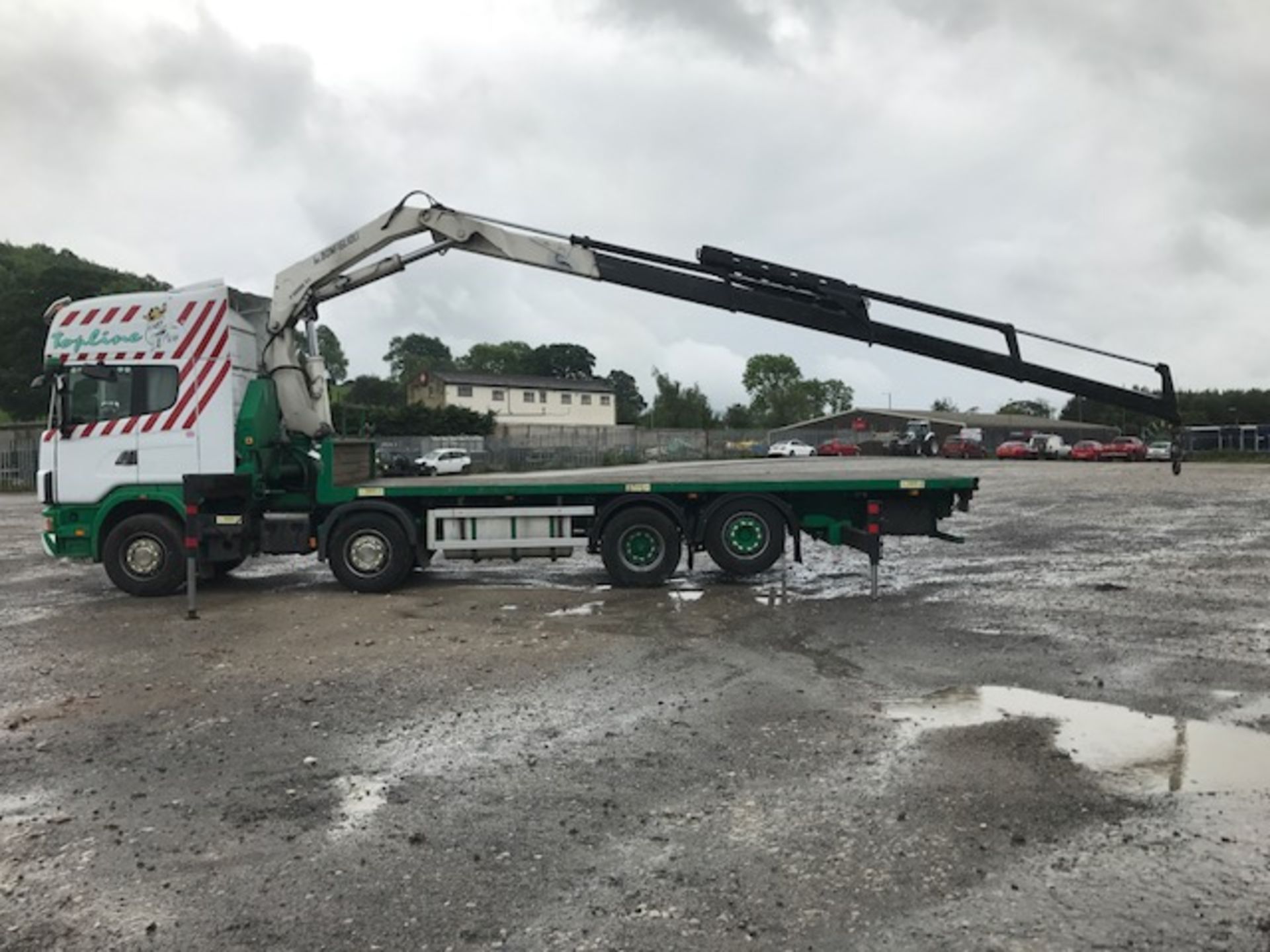 Scania 124 420 8 wheel crane lorry Registration Number: EU04 UZW Date of Registration: 2004 MOT - Image 13 of 21