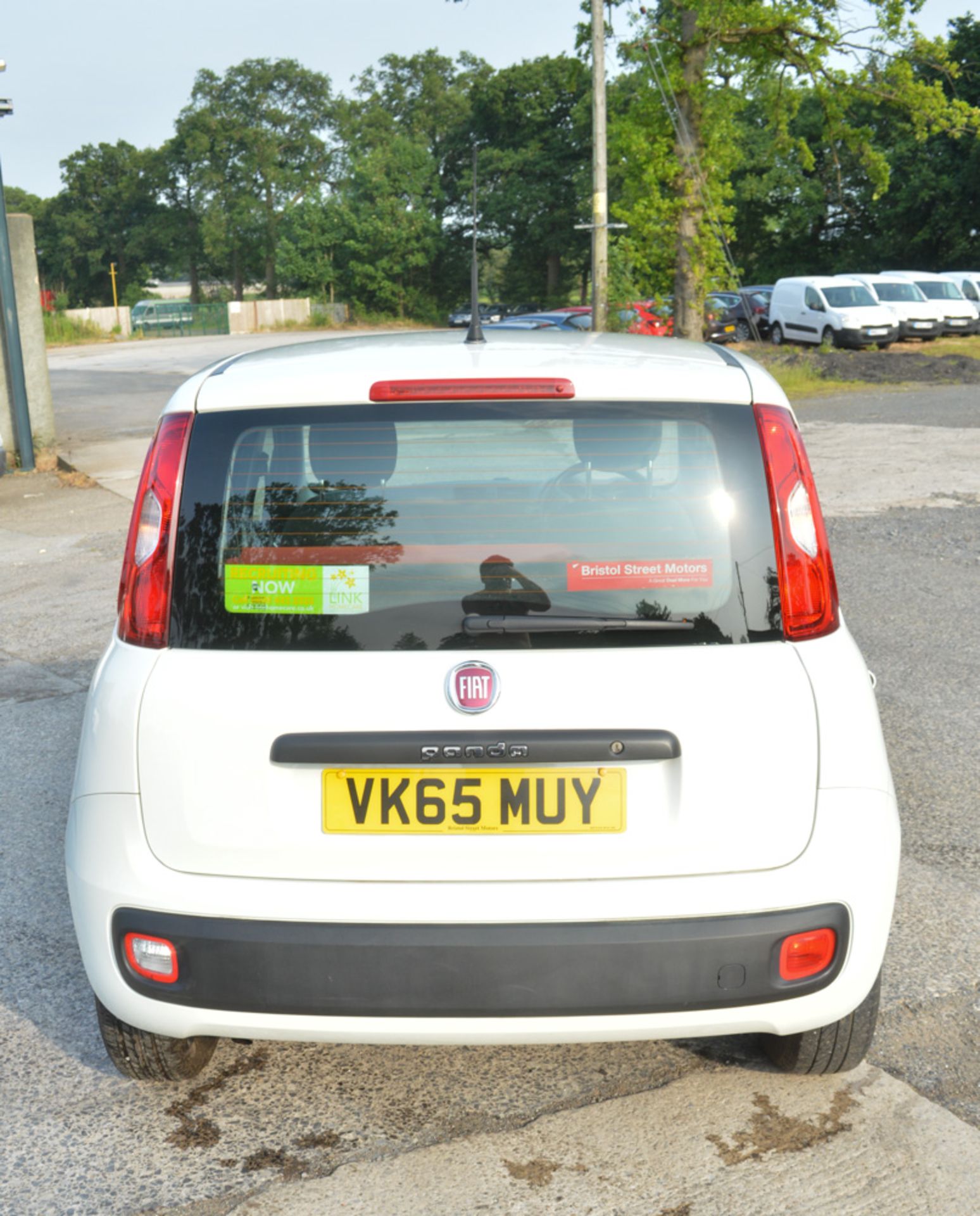 Fiat Panda Pop 1.2 petrol car  Registration Number: VK65 MUY Date of Registration: 30/09/2015 MOT: - Image 6 of 9