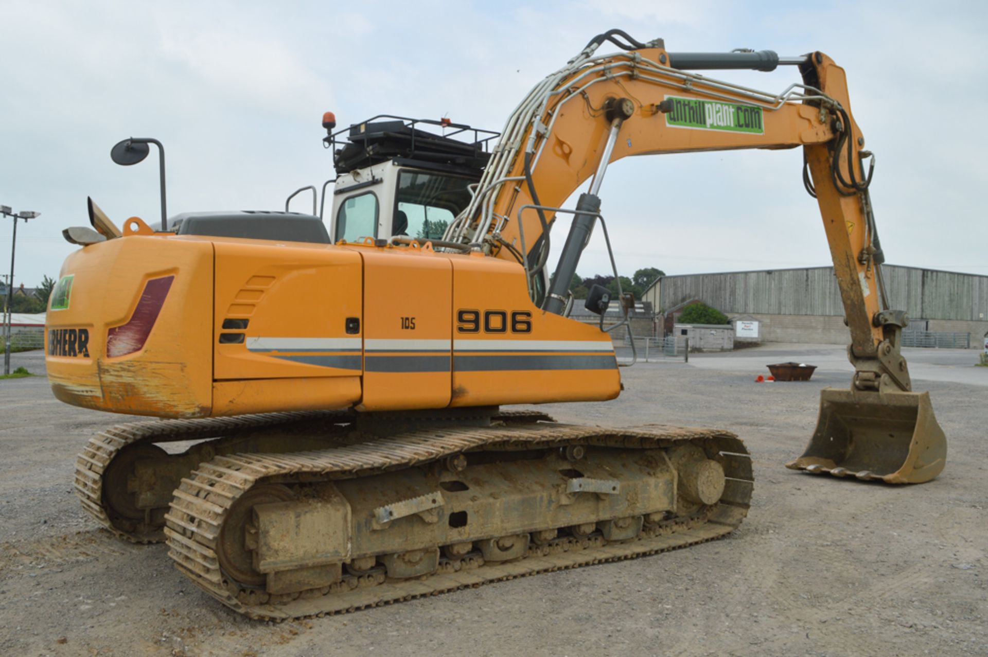 Liebherr R906 LC Litronic 23 tonne steel tracked excavator  Year: 2013 S/N: WLHZ1283JZCO37687 - Image 3 of 14