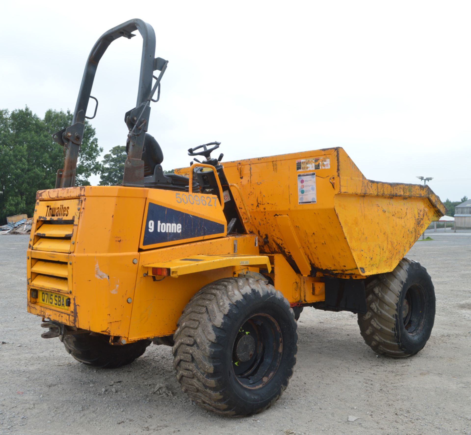 Thwaites 9 tonne straight skip dumper Year: 2010 S/N: SLCM590Z1005B9573 Recorded Hours: 2692 - Image 4 of 13