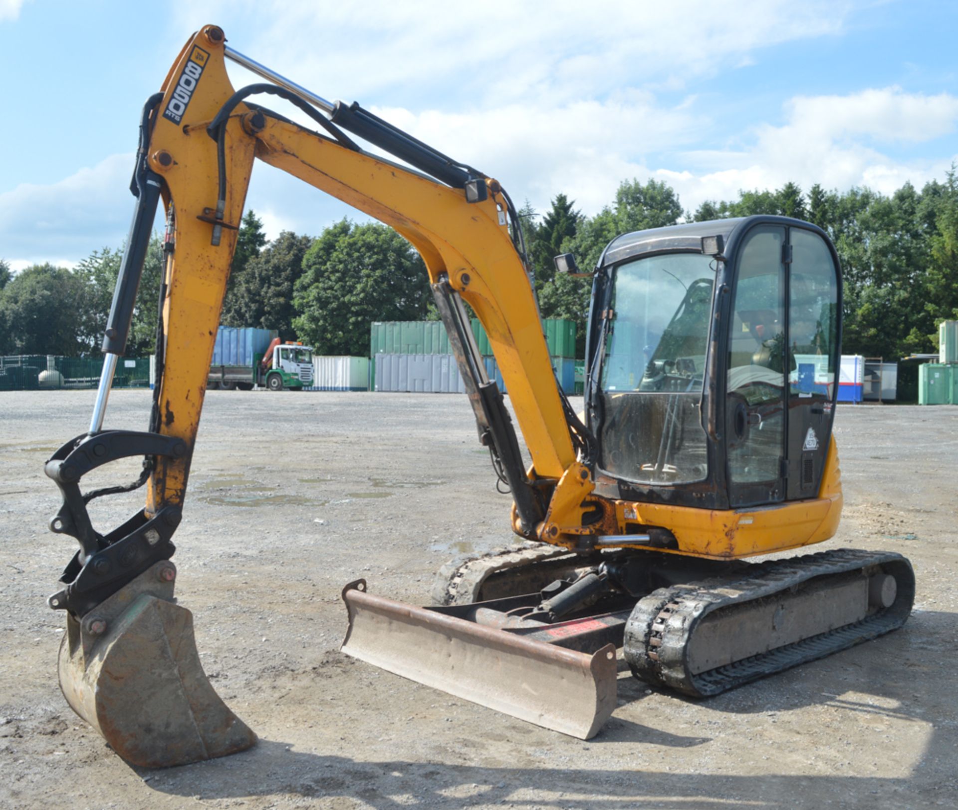 JCB 8050 RTS 5 tonne rubber tracked excavator  Year: 2011 S/N: 01741645 Recorded hours: 2052