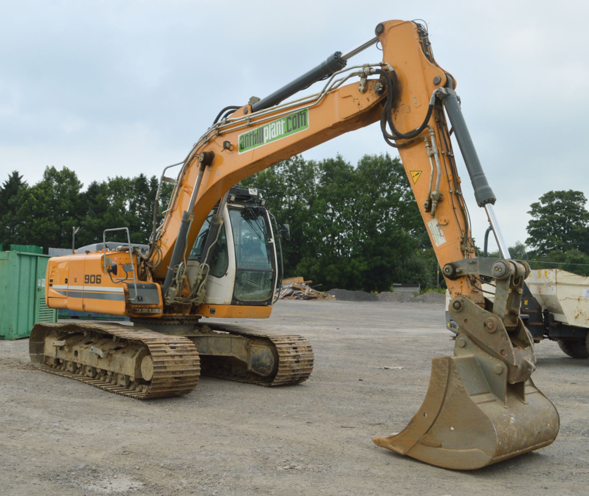 Liebherr R906 LC Litronic 23 tonne steel tracked excavator  Year: 2013 S/N: WLHZ1283JZCO37687 - Image 4 of 14