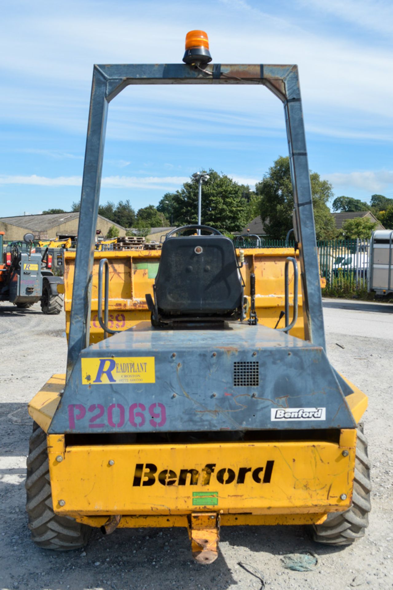 Benford 3 tonne straight skip dumper Year: 1998 S/N: EW12WA121 Recorded Hours: 566 (On aftermarket - Image 6 of 12