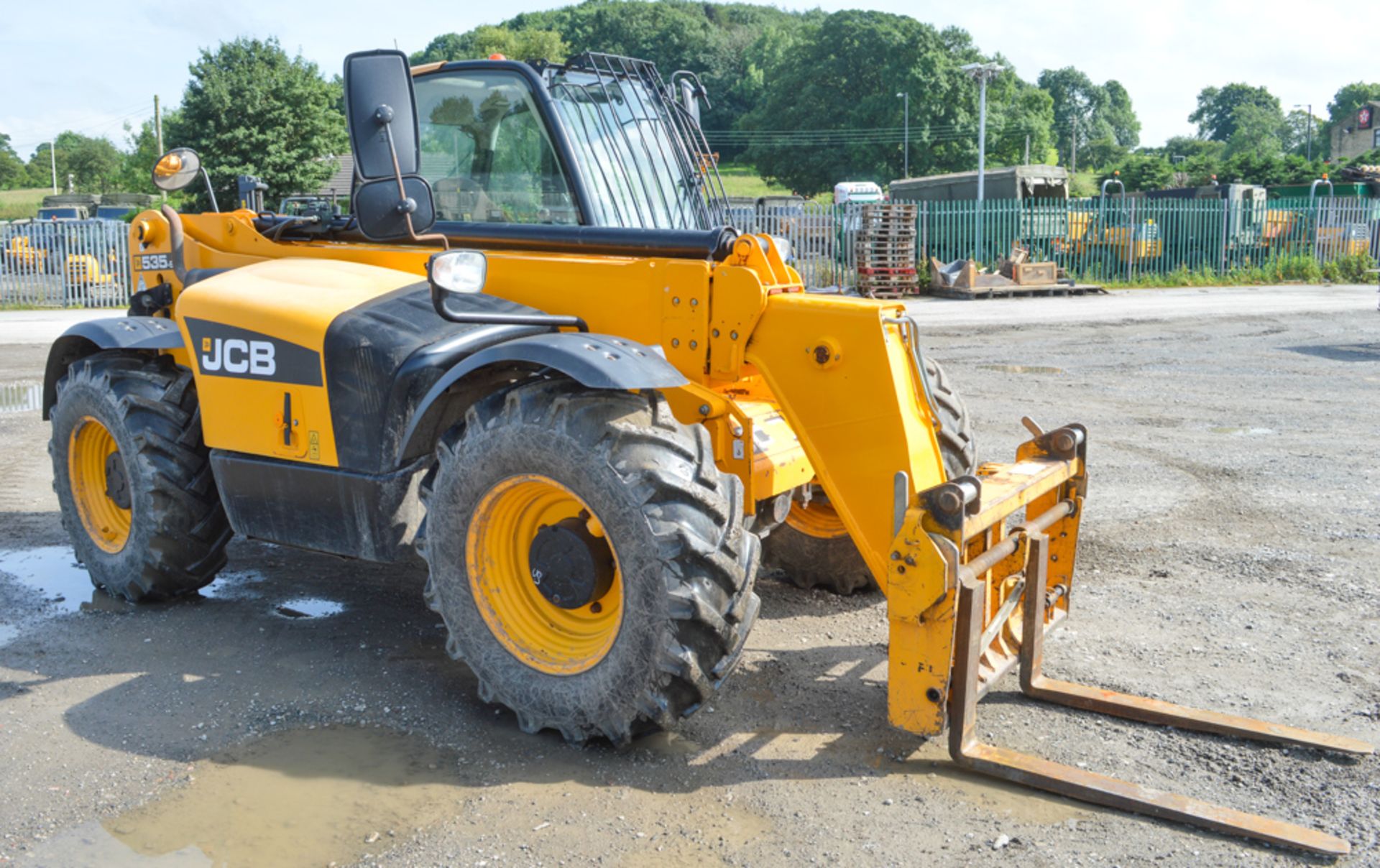 JCB 535-95 9.5 metre telescopic handler Year: 2012 S/N: 1233979 Recorded Hours: 8124 c/w Turbo, - Image 4 of 13