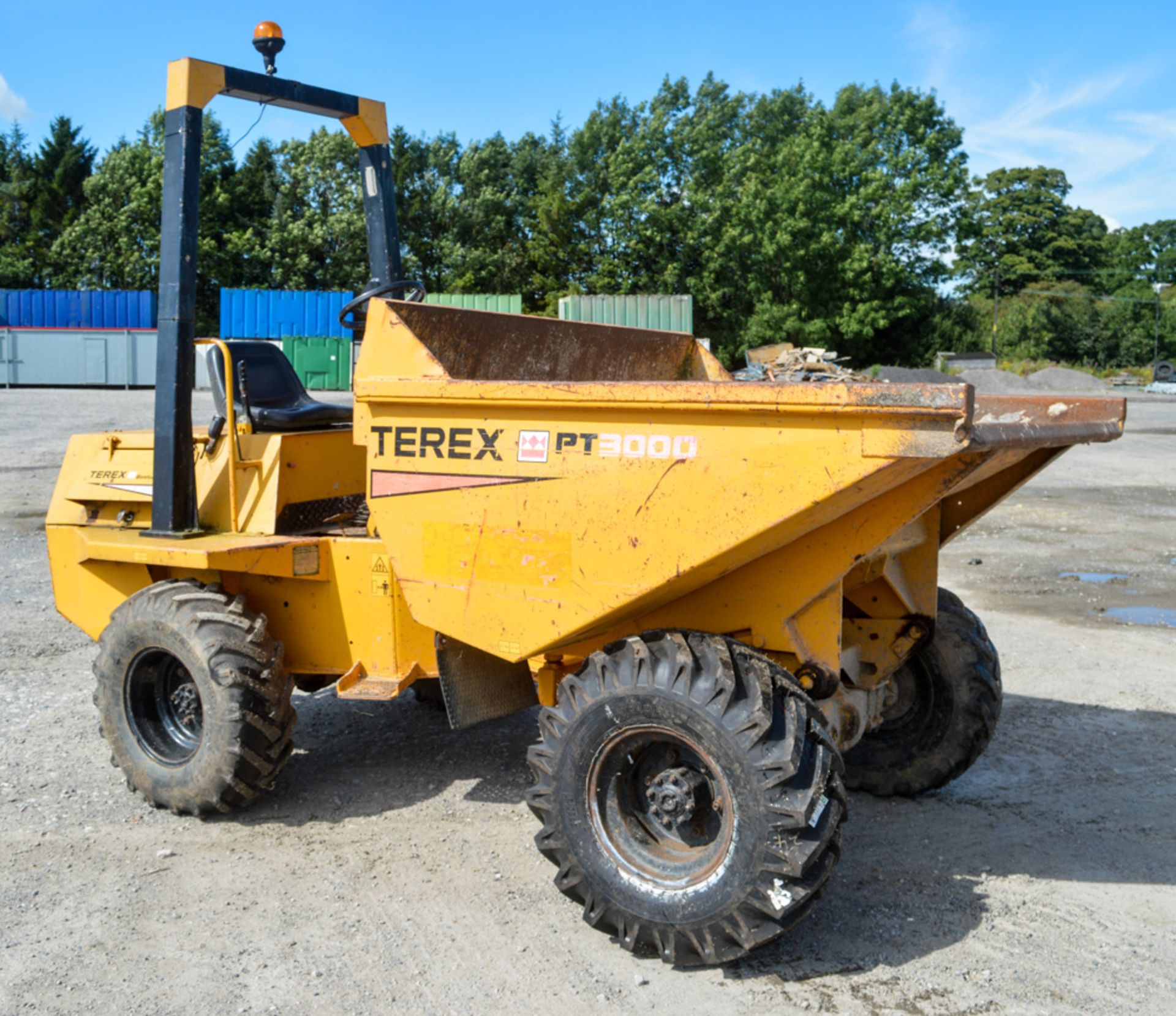 Benford 3 tonne straight skip dumper Year: 1998 S/N: EW11AI168 Recorded Hours: Not displayed (