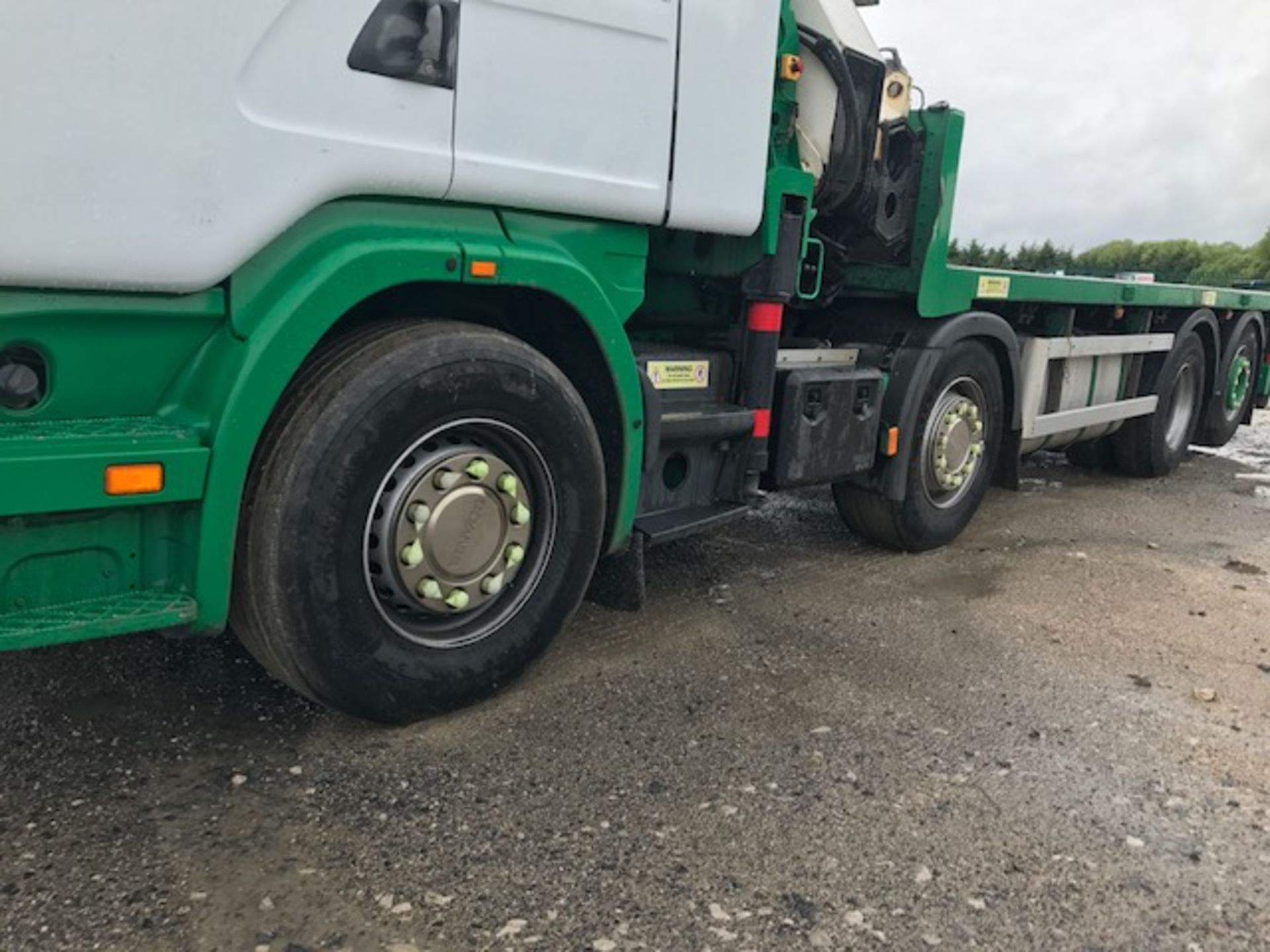 Scania 124 420 8 wheel crane lorry Registration Number: EU04 UZW Date of Registration: 2004 MOT - Image 7 of 21