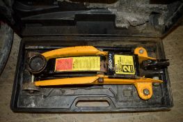 2 tonne hydraulic trolley jack c/w carry case