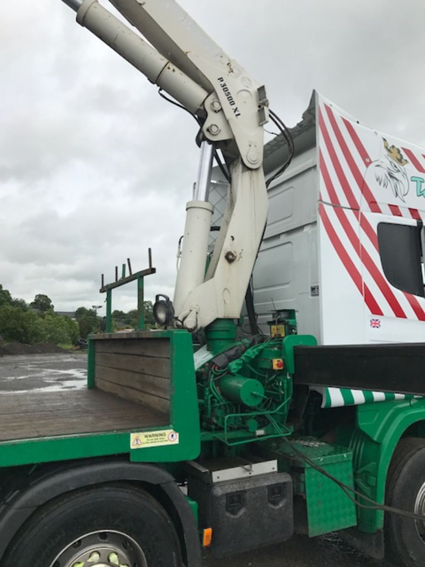 Scania 124 420 8 wheel crane lorry Registration Number: EU04 UZW Date of Registration: 2004 MOT - Image 17 of 21