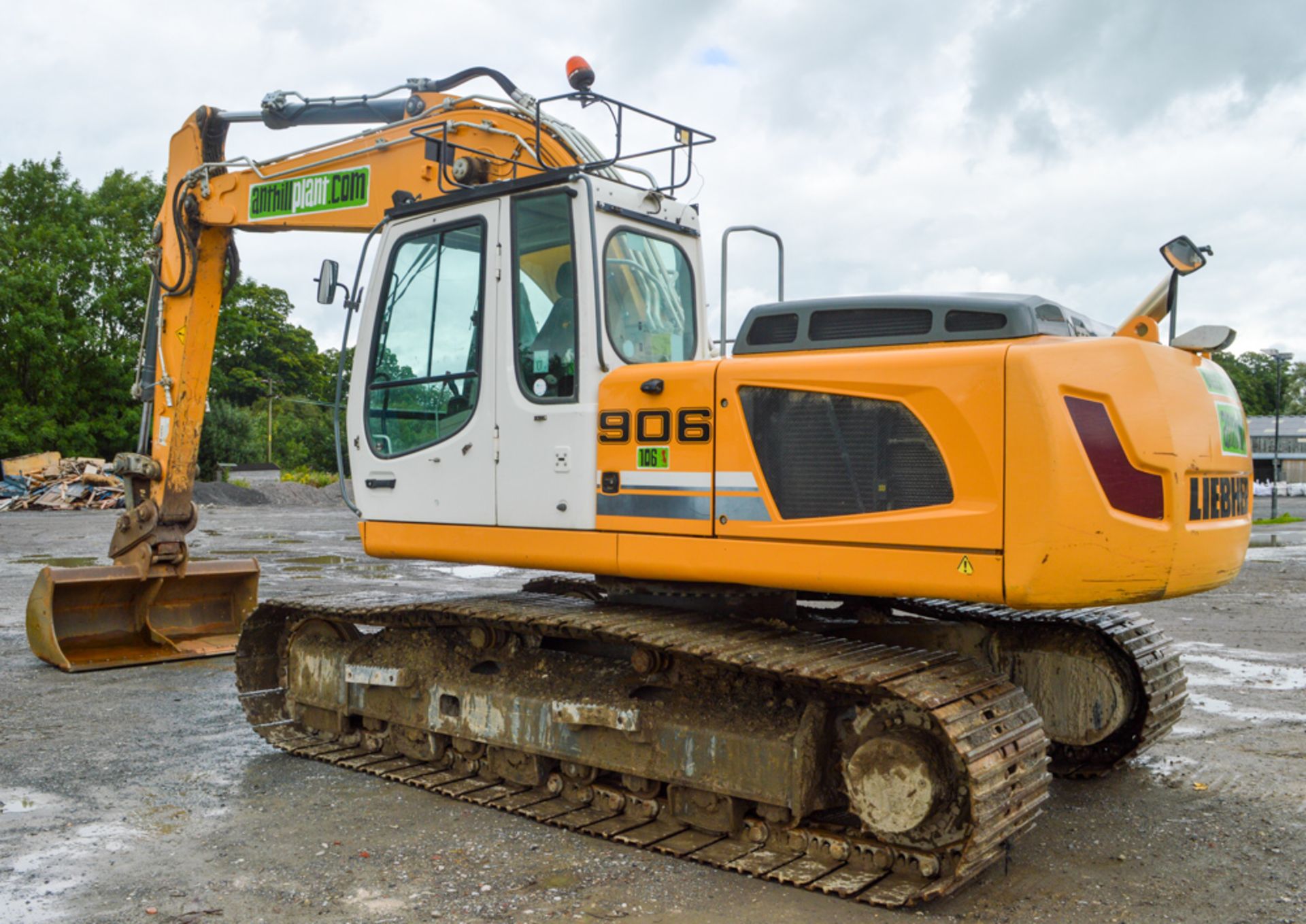 Liebherr R906 LC Litronic 23 tonne steel tracked excavator  Year: 2014 S/N:C038186 Recorded hours: - Image 2 of 12