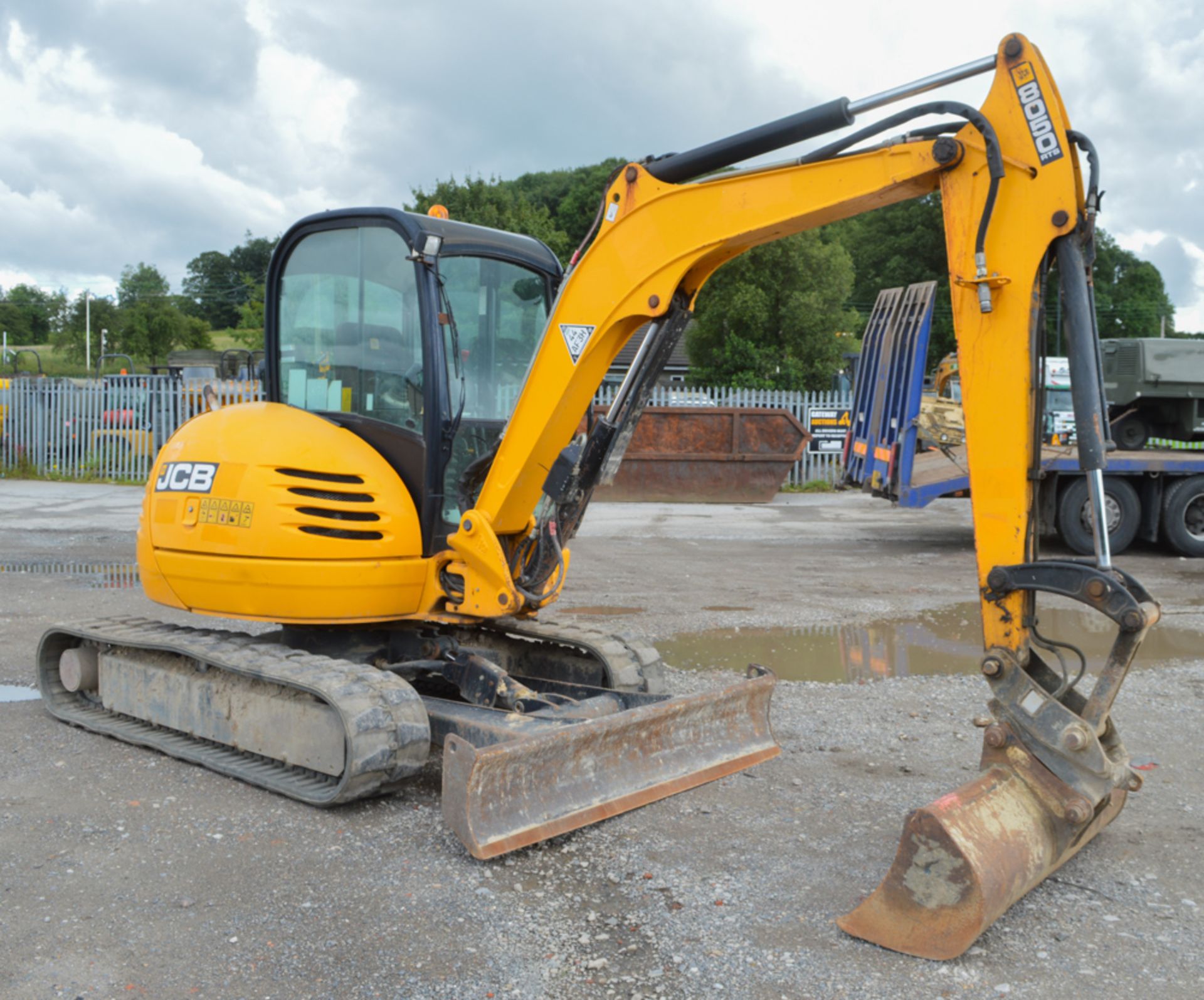 JCB 8050 RTS 5 tonne rubber tracked excavator  Year: 2012 S/N: TO1741683 Recorded hours: 2291 blade, - Image 4 of 13