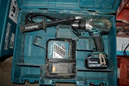 Makita 18v cordless drill c/w battery, charger & carry case A636276