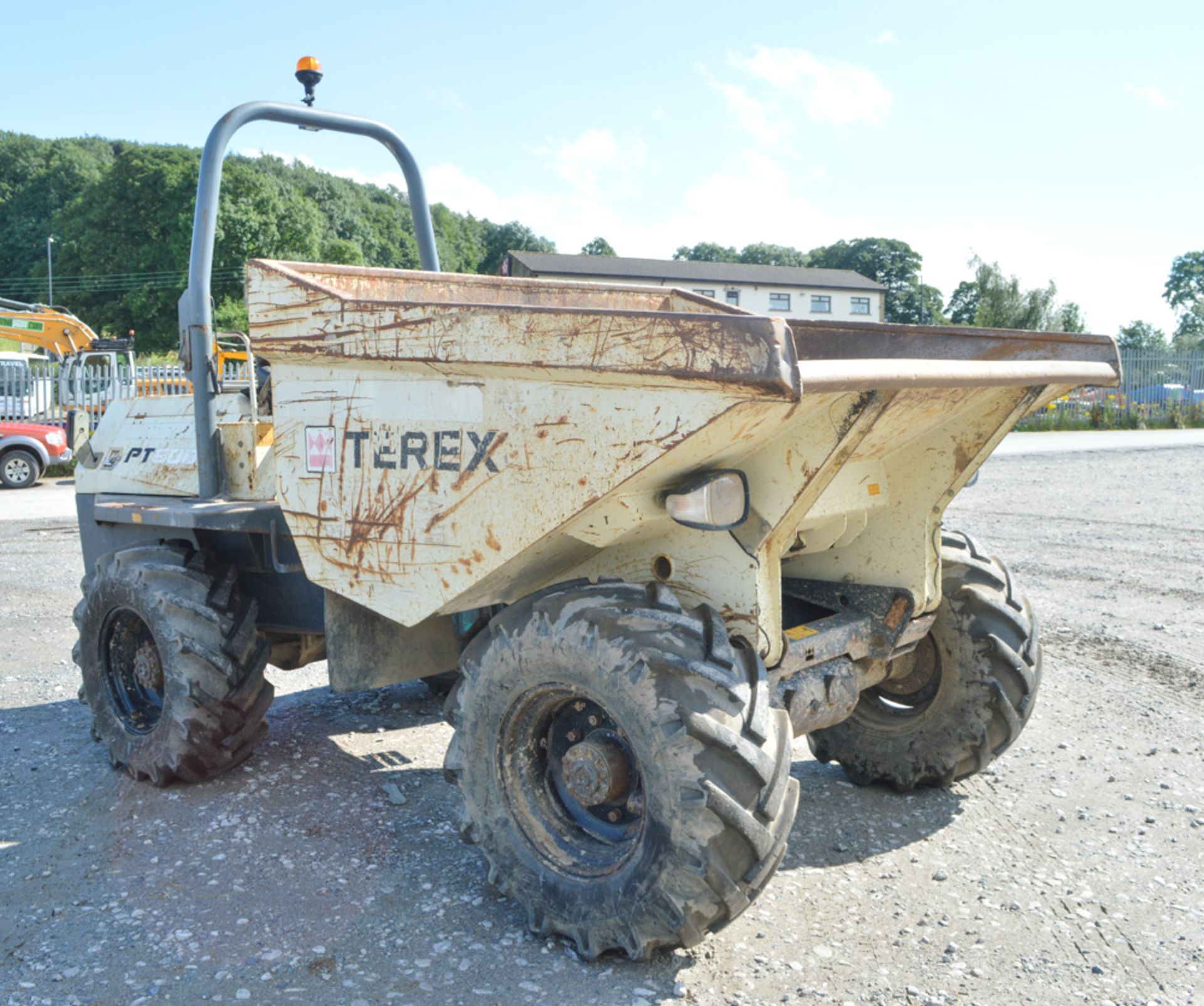 Benford Terex 6 tonne straight skip dumper Year: 2007 S/N: E701FW110 Recorded Hours: 3215 DPR089 - Image 4 of 12