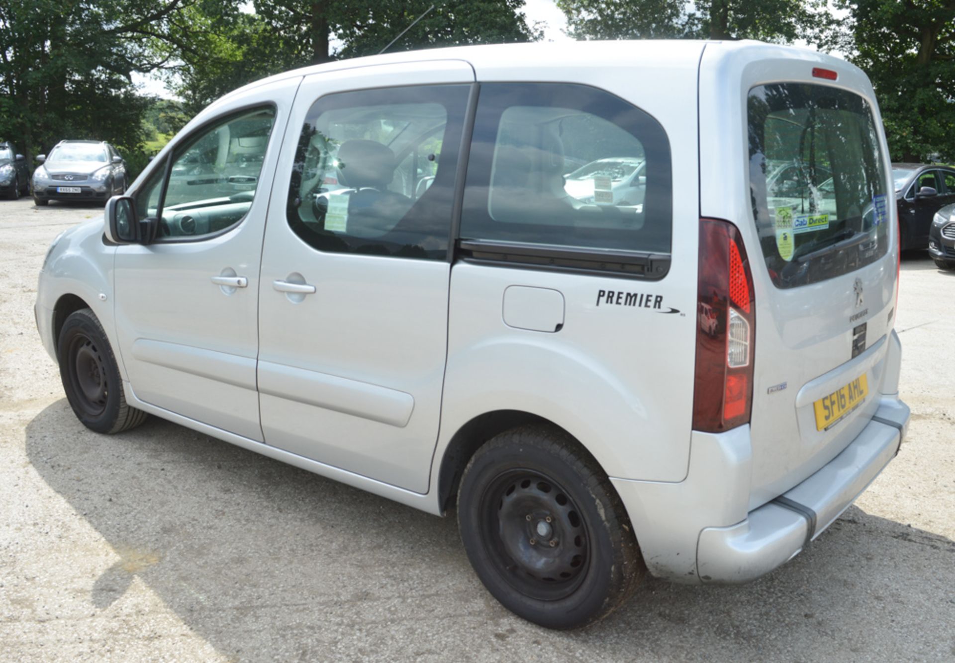 Peugeot Premier RS Blue HDI S/S 5 seat wheelchair access MPV Registration number: SF16 AHL Date of - Image 3 of 12