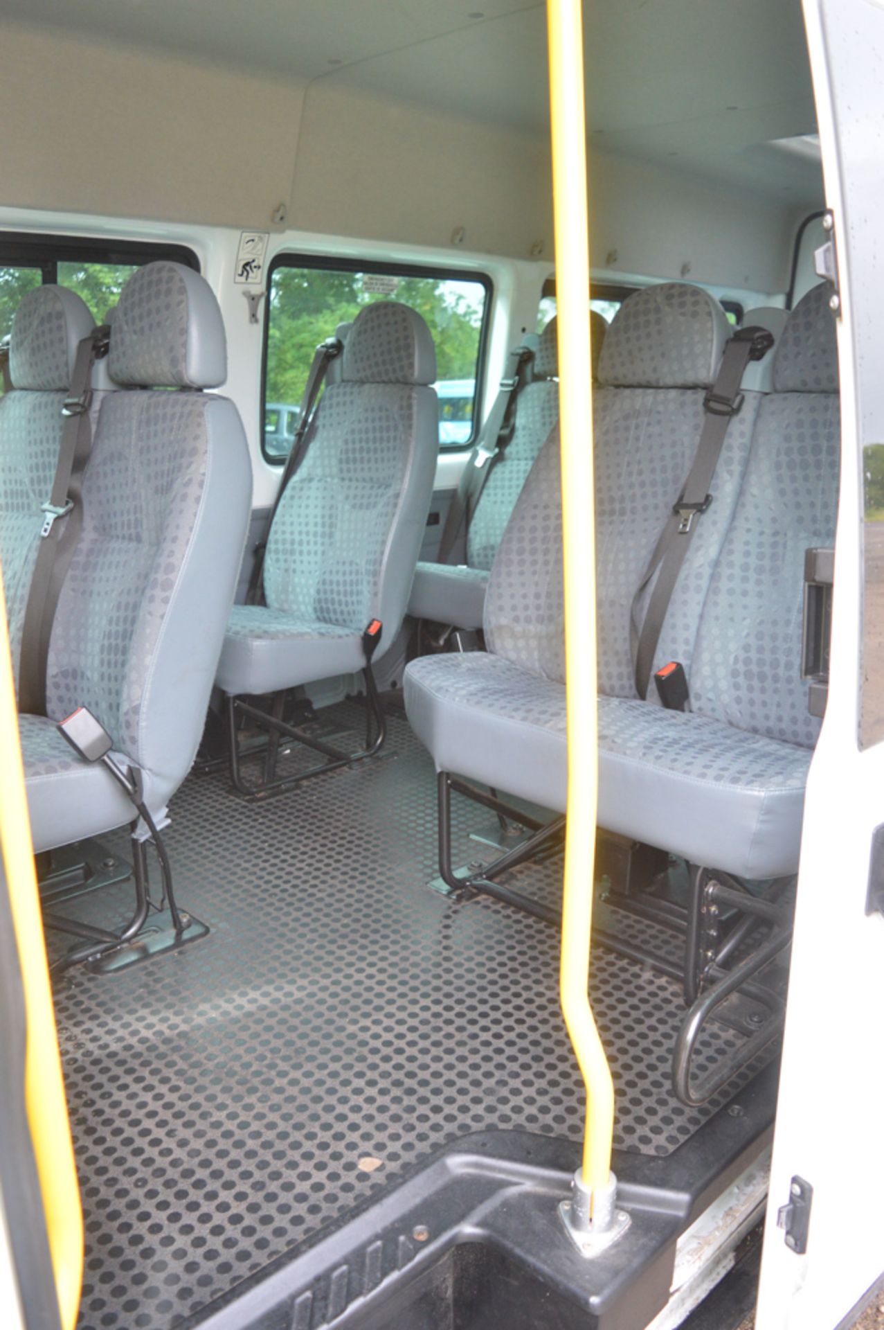 Ford Transit 135 T430 RWD 9 seat minibus Registration Number: GY61 VZA Date of Registration: 30/ - Image 9 of 12