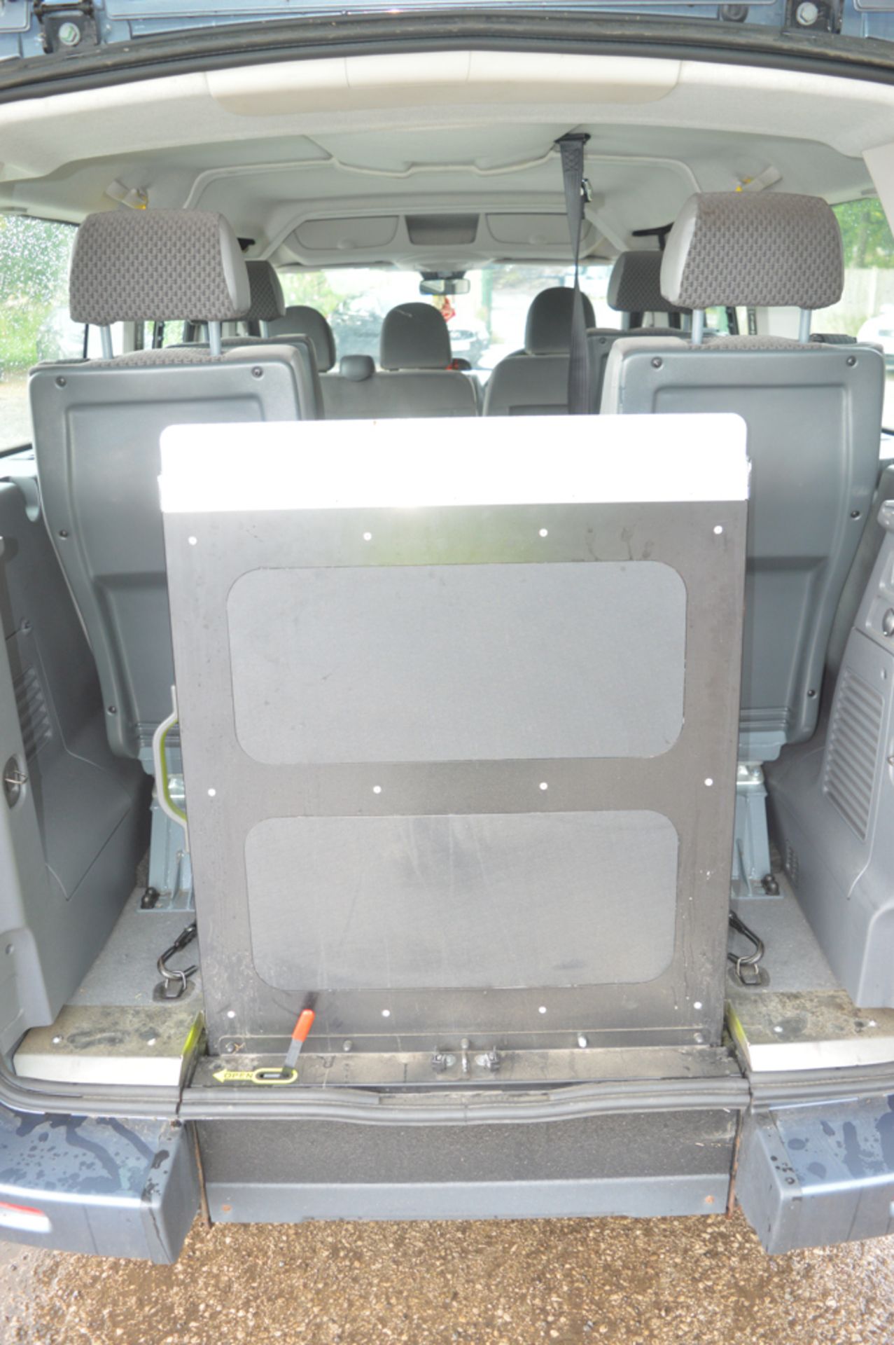 Peugeot Independence Expert Tepee 6 seat wheelchair access MPV Registration Number: SF16 GGO  Date - Image 8 of 12
