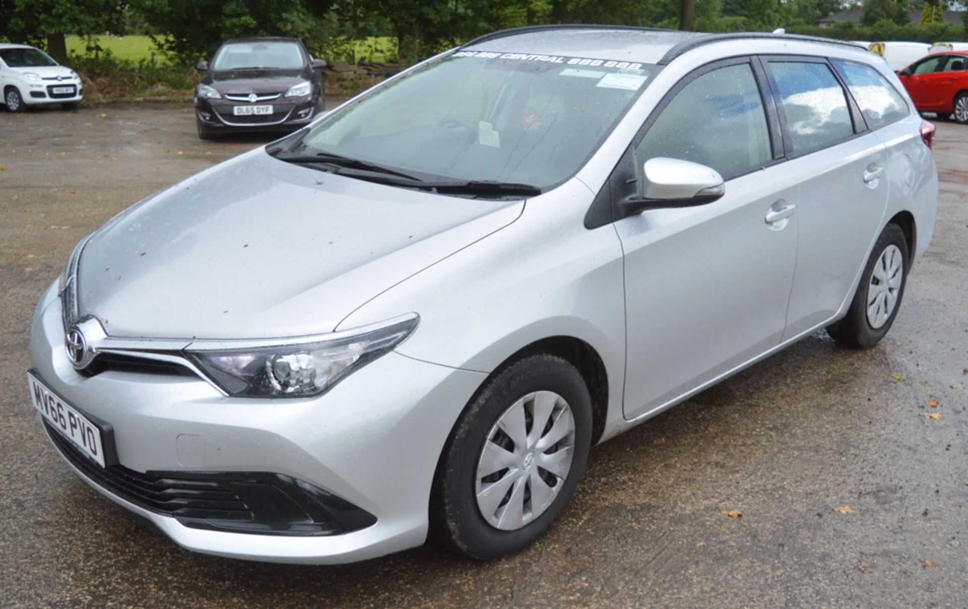 Toyota Auris Active D-4D 5 door estate car   Registration Number: MV66 PVO Date of Registration: - Image 4 of 11