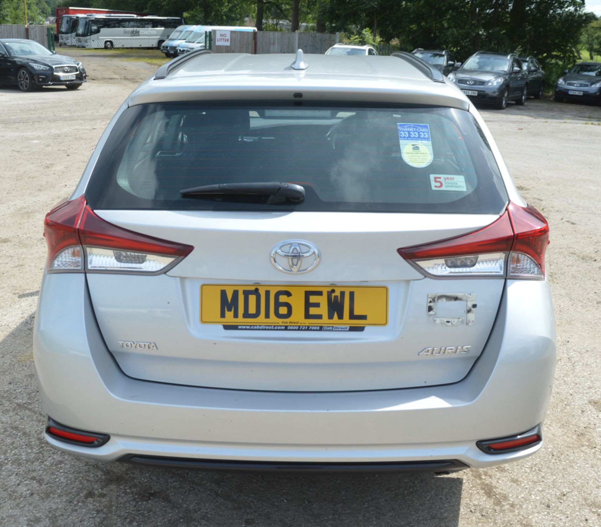 Toyota Auris Active D-4D 5 door estate car  Registration number: MD16 EWL Date of Registration: 25/ - Image 6 of 11