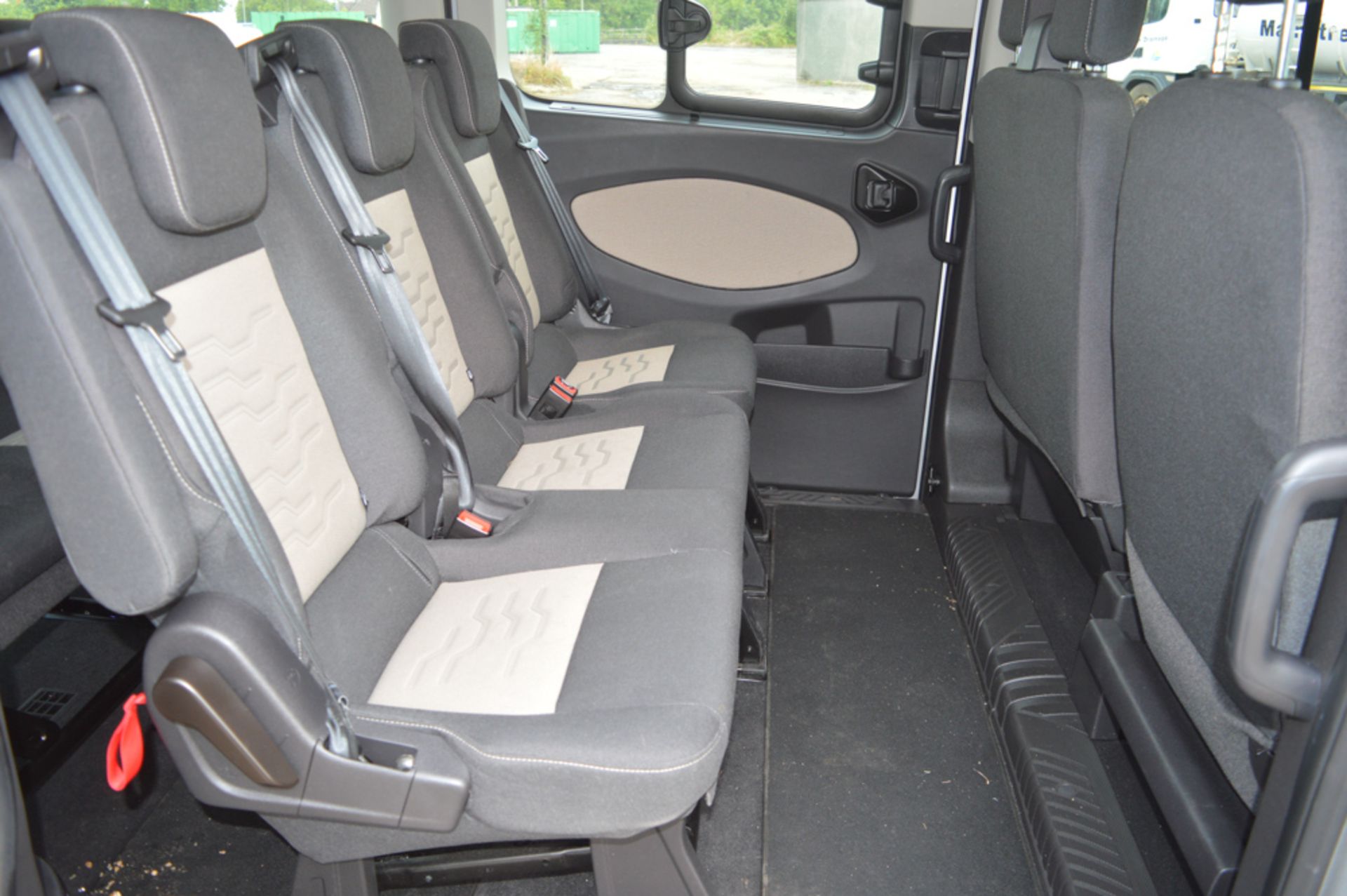 Ford Tourneo Custom 8 seat minibus  Registration Number: YD66 DRO  Date of Registration: 01/09/ - Image 15 of 15