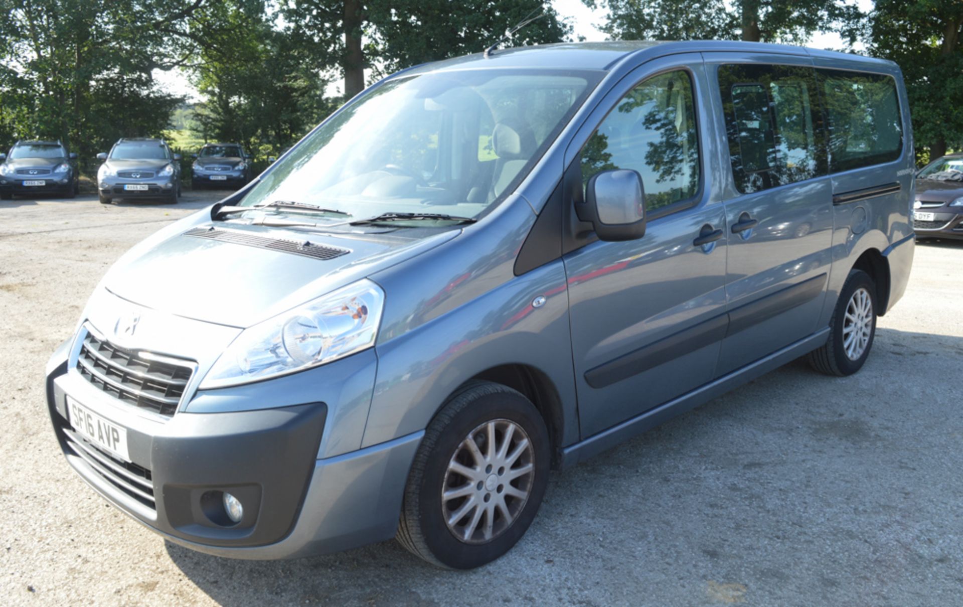 Peugeot Expert Tepee Independence SE Plus 6 seat minibus Registration number: SF16 AVP  Date of - Image 4 of 13