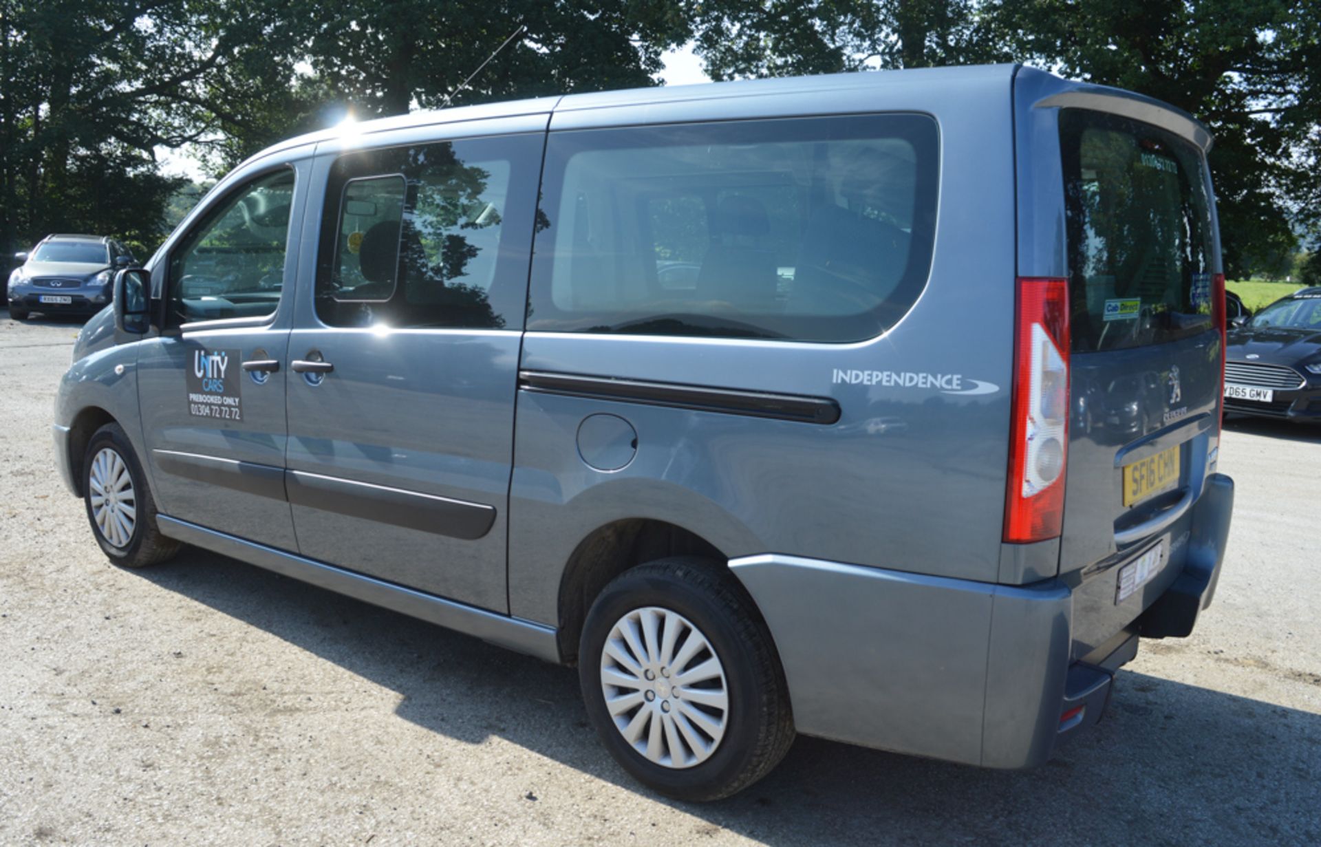 Peugeot Expert Tepee Independence SE Plus 6 seat minibus Registration number: SF16 CHN Date of - Image 3 of 13