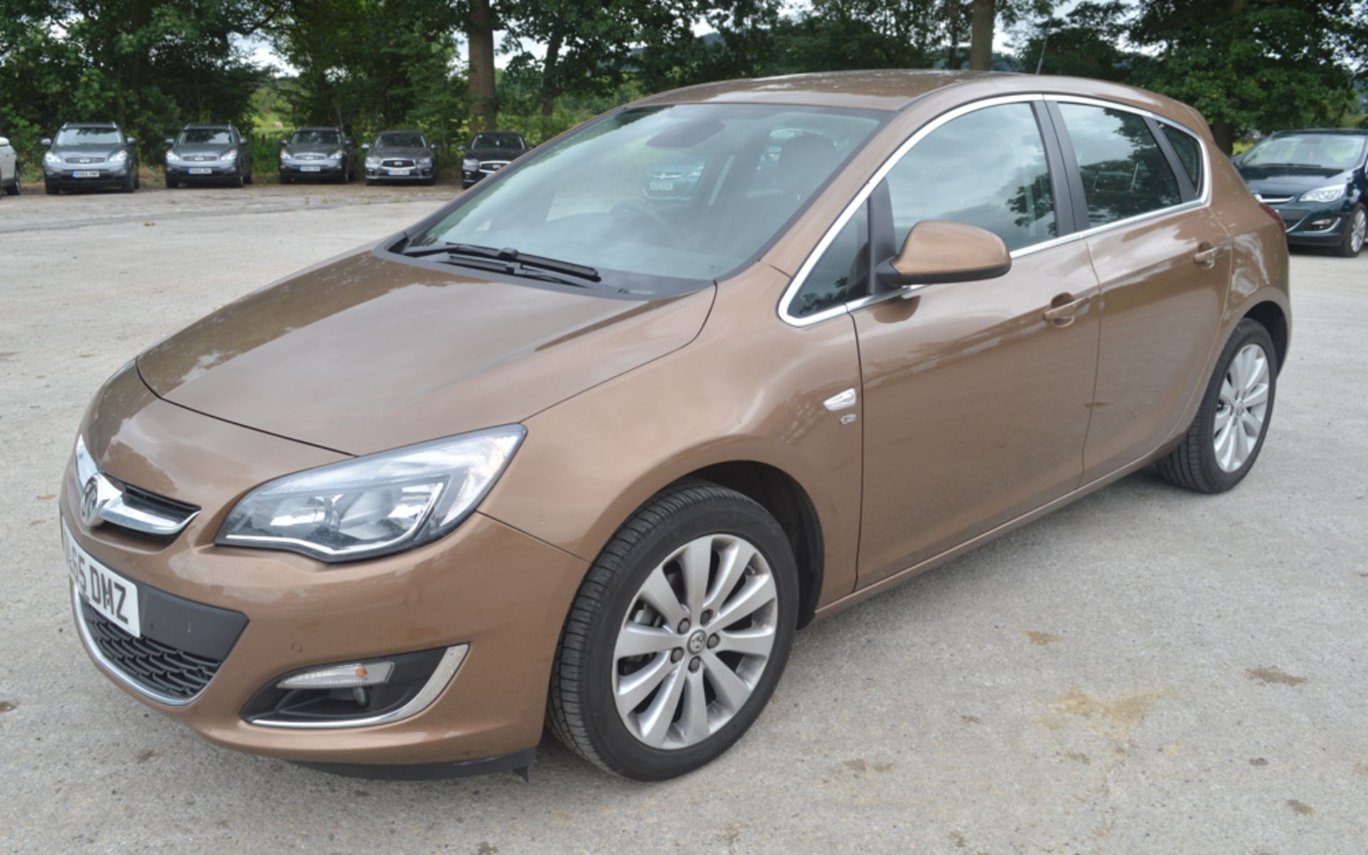 Vauxhall Astra 1.6 i VVT 16v Elite 5dr Hatchback Registration number: DL65 DMZ  Date of - Image 4 of 9