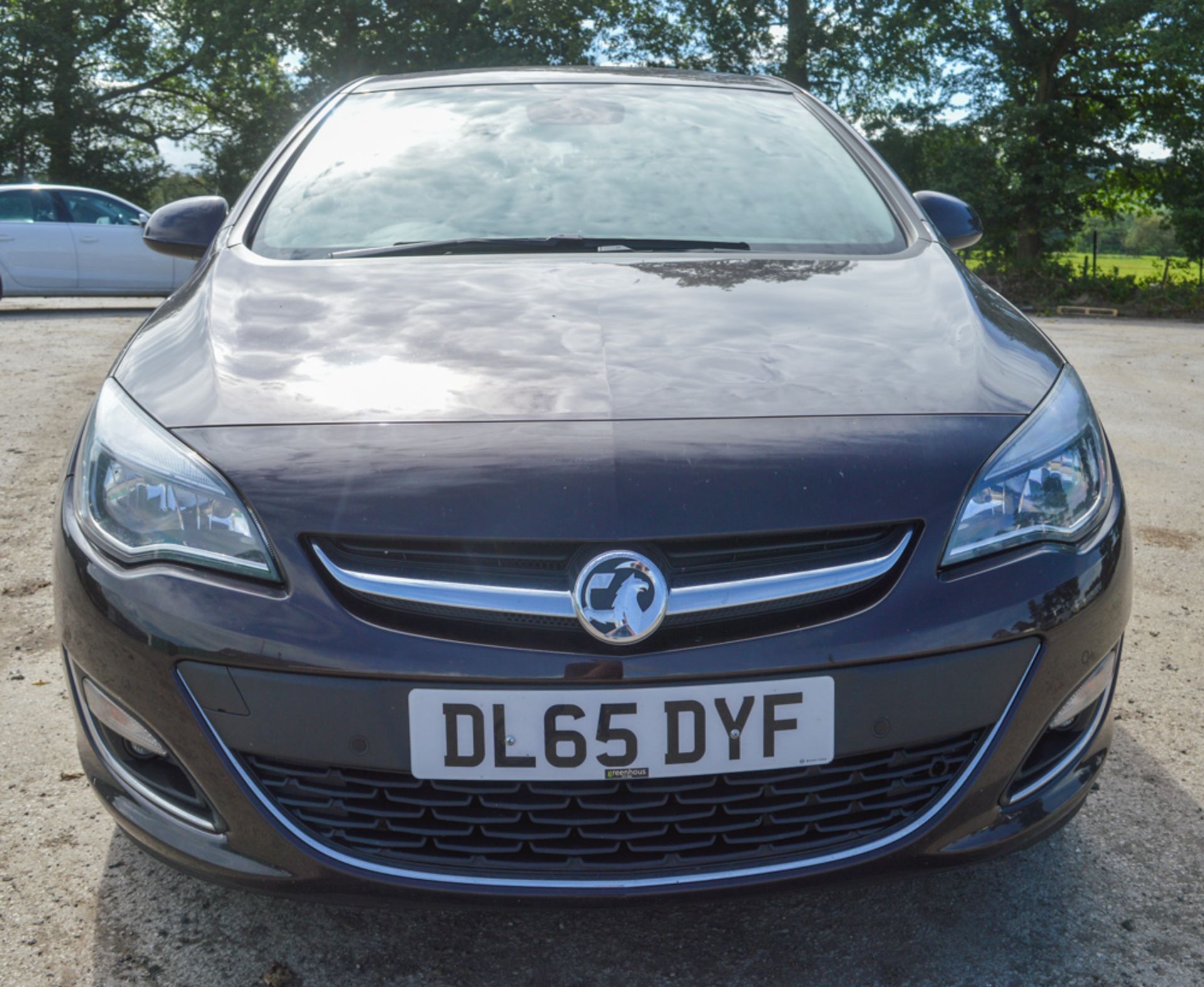 Vauxhall Astra 1.6 i VVT 16v Elite 5dr Hatchback Registration number: DL65 DYF Date of registration: - Image 5 of 11