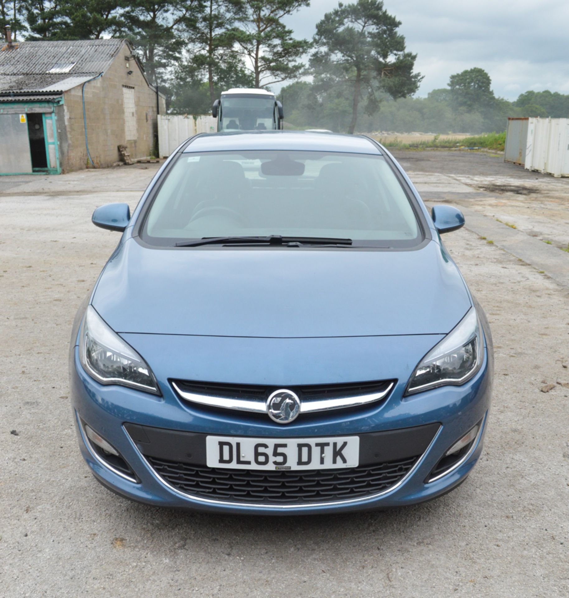 Vauxhall Astra 1.6 i VVT 16v Elite 5dr Hatchback Registration number: DL65 DTK Date of registration: - Image 5 of 8