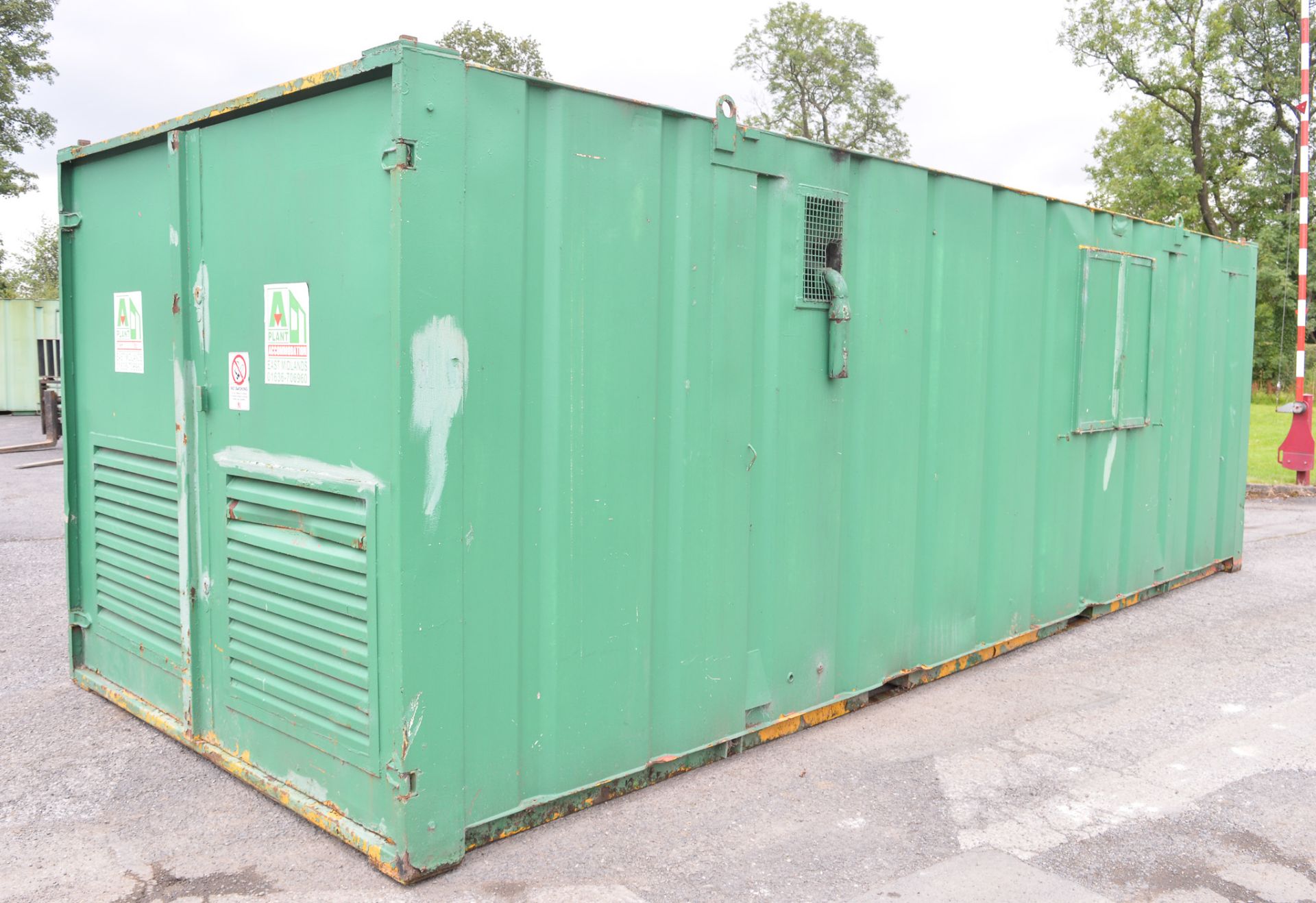 24 ft x 9 ft steel anti vandal site welfare unit Comprising of: canteen area, toilet, drying - Image 3 of 9