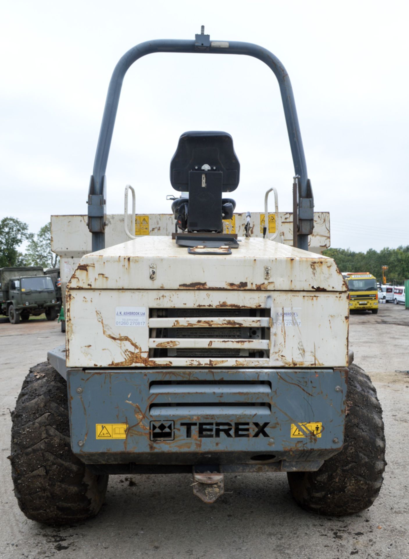 Benford Terex 9 tonne straight skip dumper   Year: 2006 S/N: SLBD1N00E603EW084 Recorded hours: - Image 6 of 12