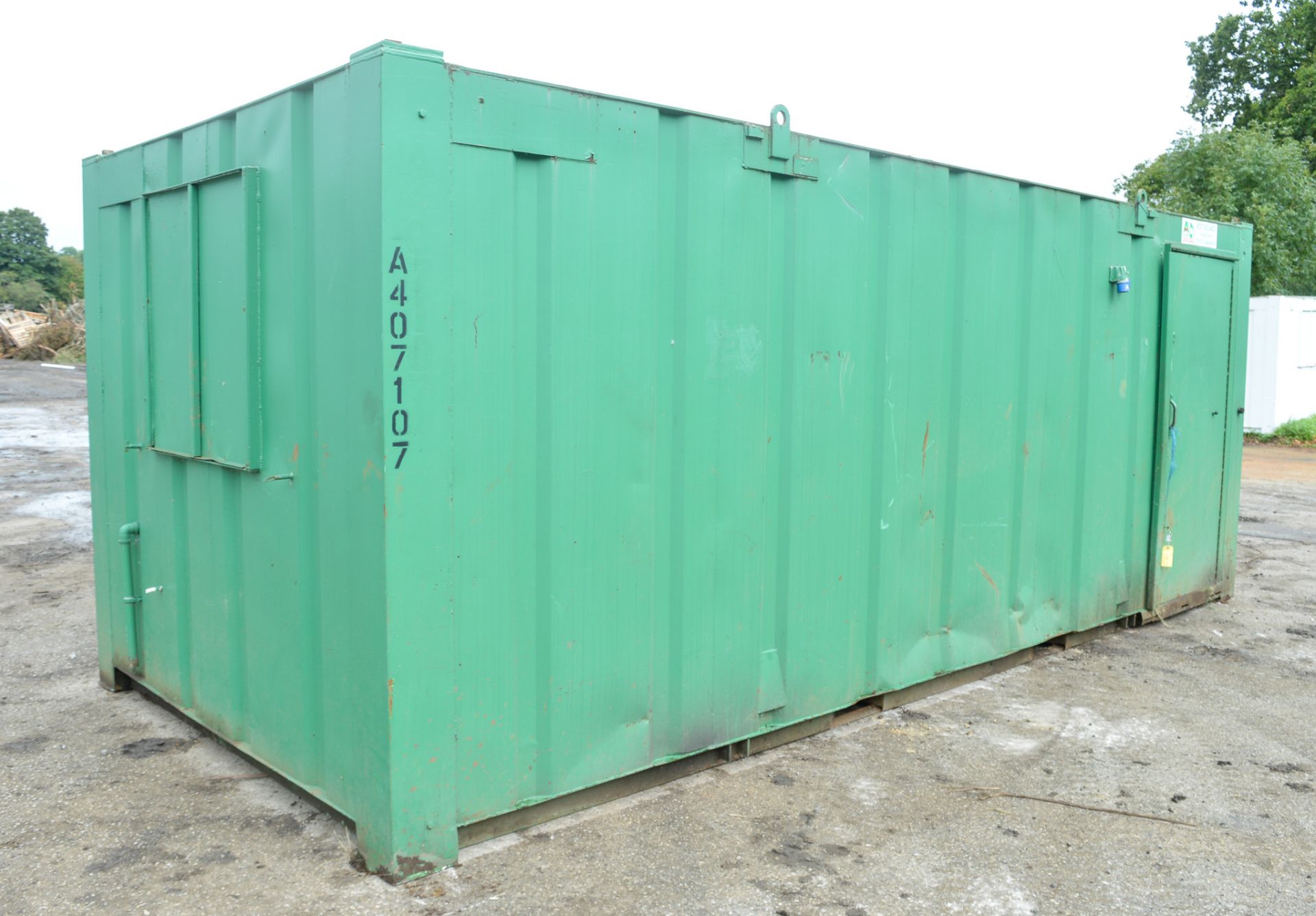 21 ft x 9 ft steel anti vandal site office unit c/w keys A407107 - Image 2 of 6