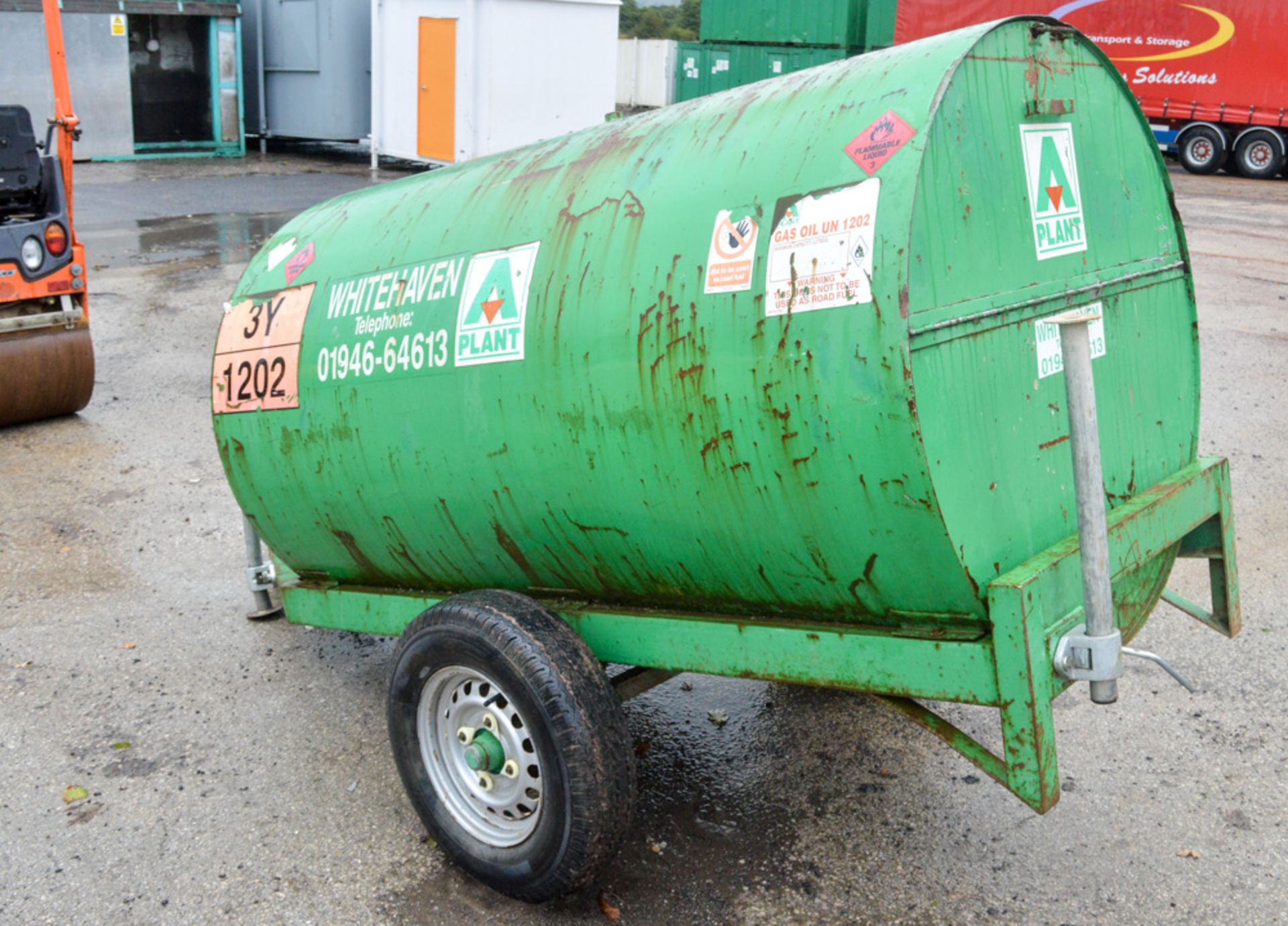 Trailer Engineering 250 gallon site tow bunded fuel bowser c/w manual fuel pump, delivery hose & - Image 4 of 5