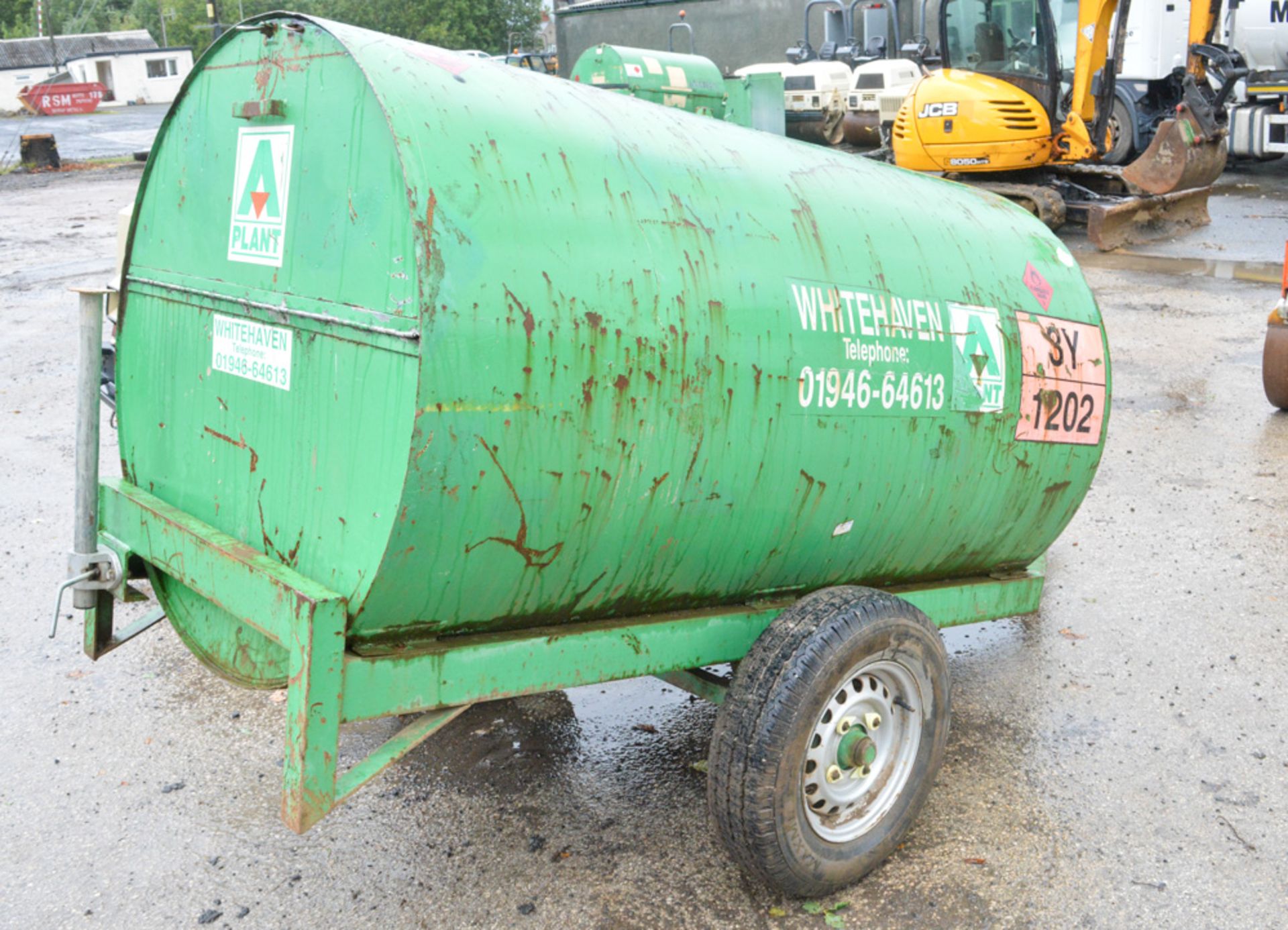 Trailer Engineering 250 gallon site tow bunded fuel bowser c/w manual fuel pump, delivery hose & - Image 3 of 5