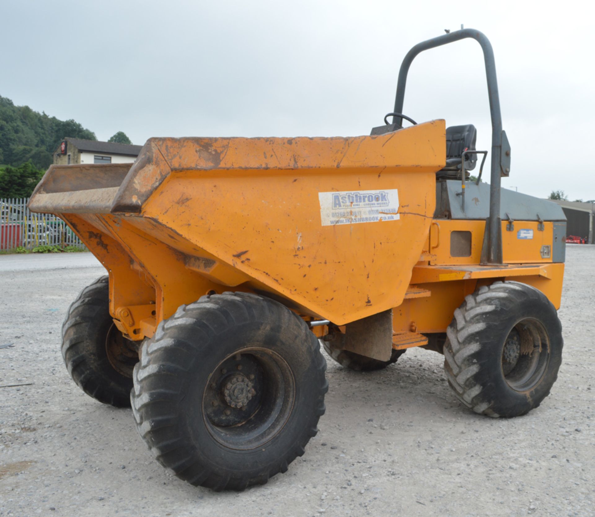 Benford Terex 9 tonne straight skip dumper Year: 2006 S/N: SLBD1N06E603EW083 Recorded hours: 4013