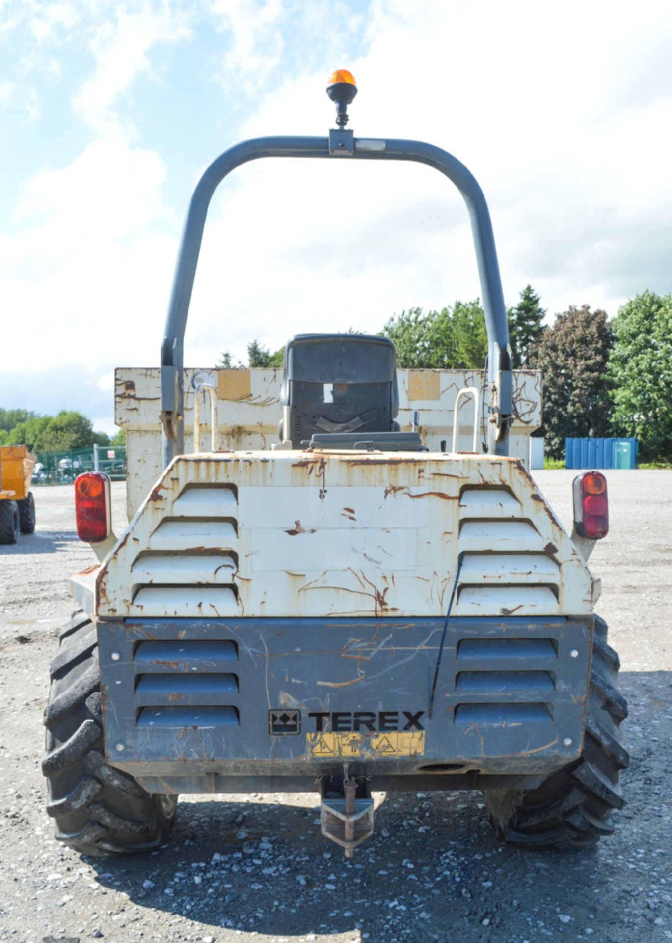 Benford Terex 6 tonne straight skip dumper Year: 2007 S/N: E701FW110 Recorded Hours: 3215 DPR089 - Image 6 of 12