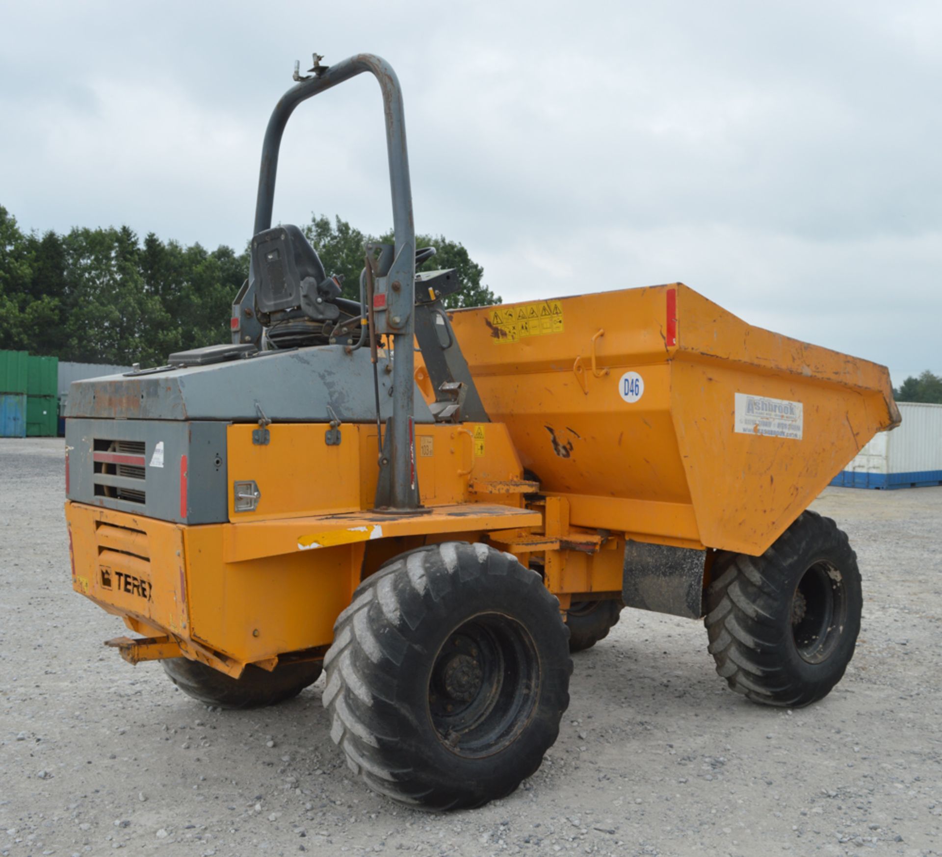 Benford Terex 9 tonne straight skip dumper Year: 2006 S/N: SLBD1N06E603EW083 Recorded hours: 4013 - Image 3 of 12