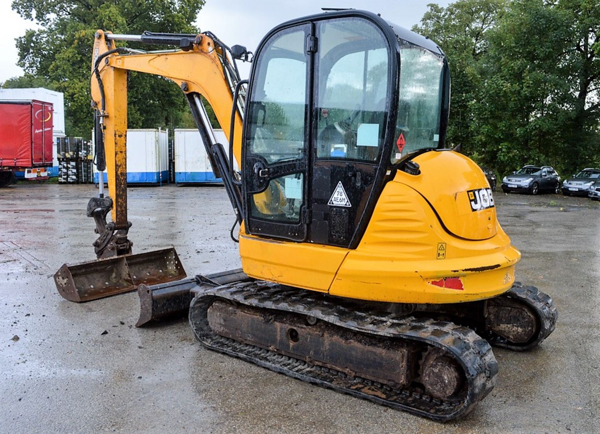 JCB 8065 RTS 6.5 tonne rubber tracked excavator Year: 2011 S/N: 1538077 Recorded Hours: 3068 - Image 2 of 11