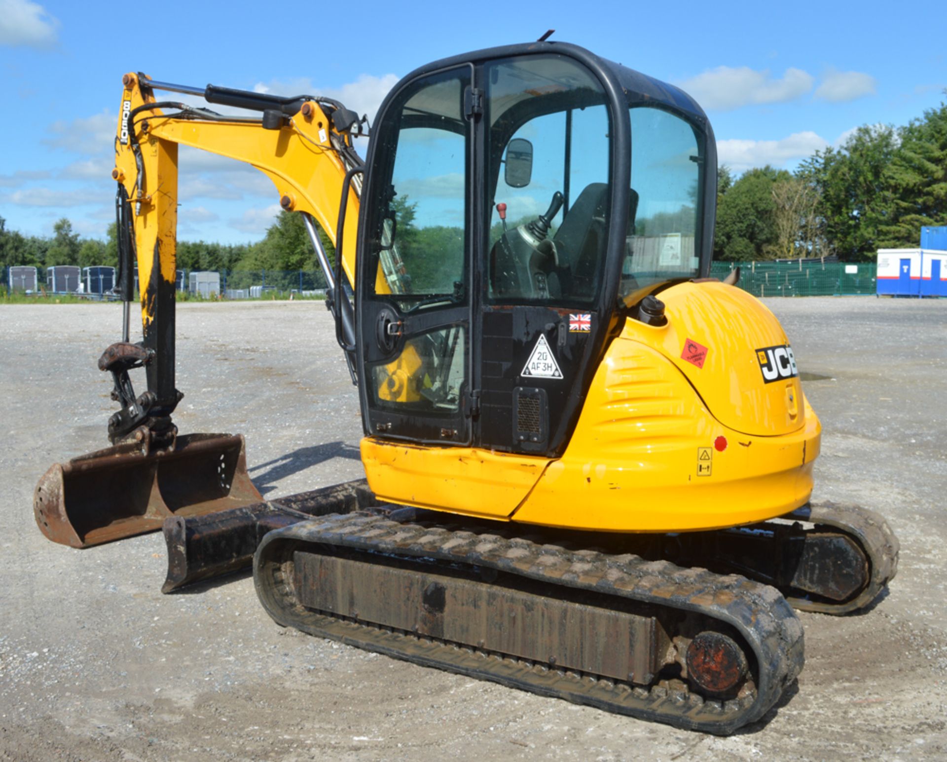 JCB 8050 RTS 5 tonne zero tail swing rubber tracked midi excavator Year: 2012 S/N: 1741687 - Bild 2 aus 11