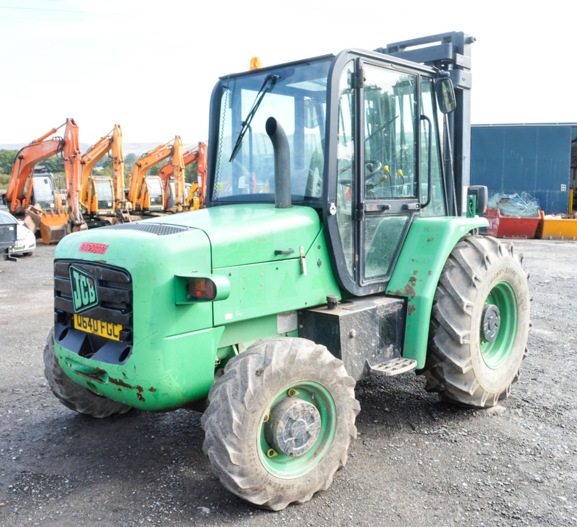 JCB 926 2.6 tonne rough terrain fork lift truck Year: 2008 S/N: 1281529 Recorded Hours: 3823 c/w - Image 3 of 14