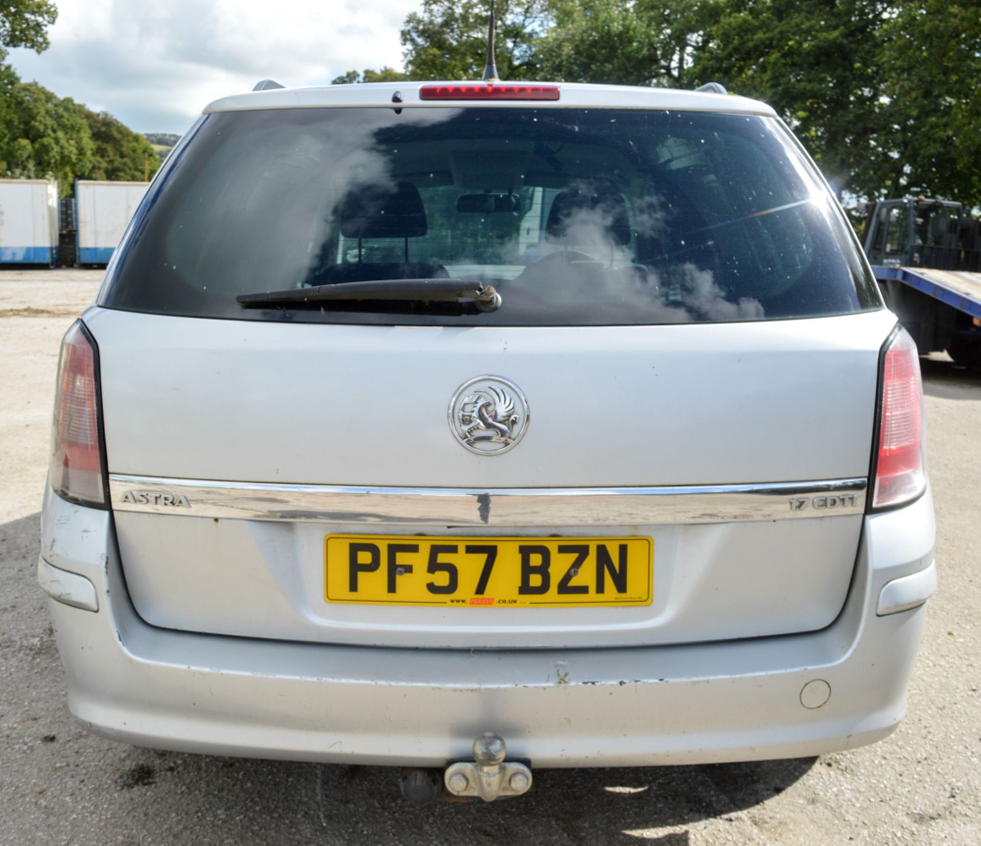 Vauxhall Astra 1.7 CDTi Sportive car derived van Registration Number: PF57 BZN Date of Registration: - Image 6 of 11