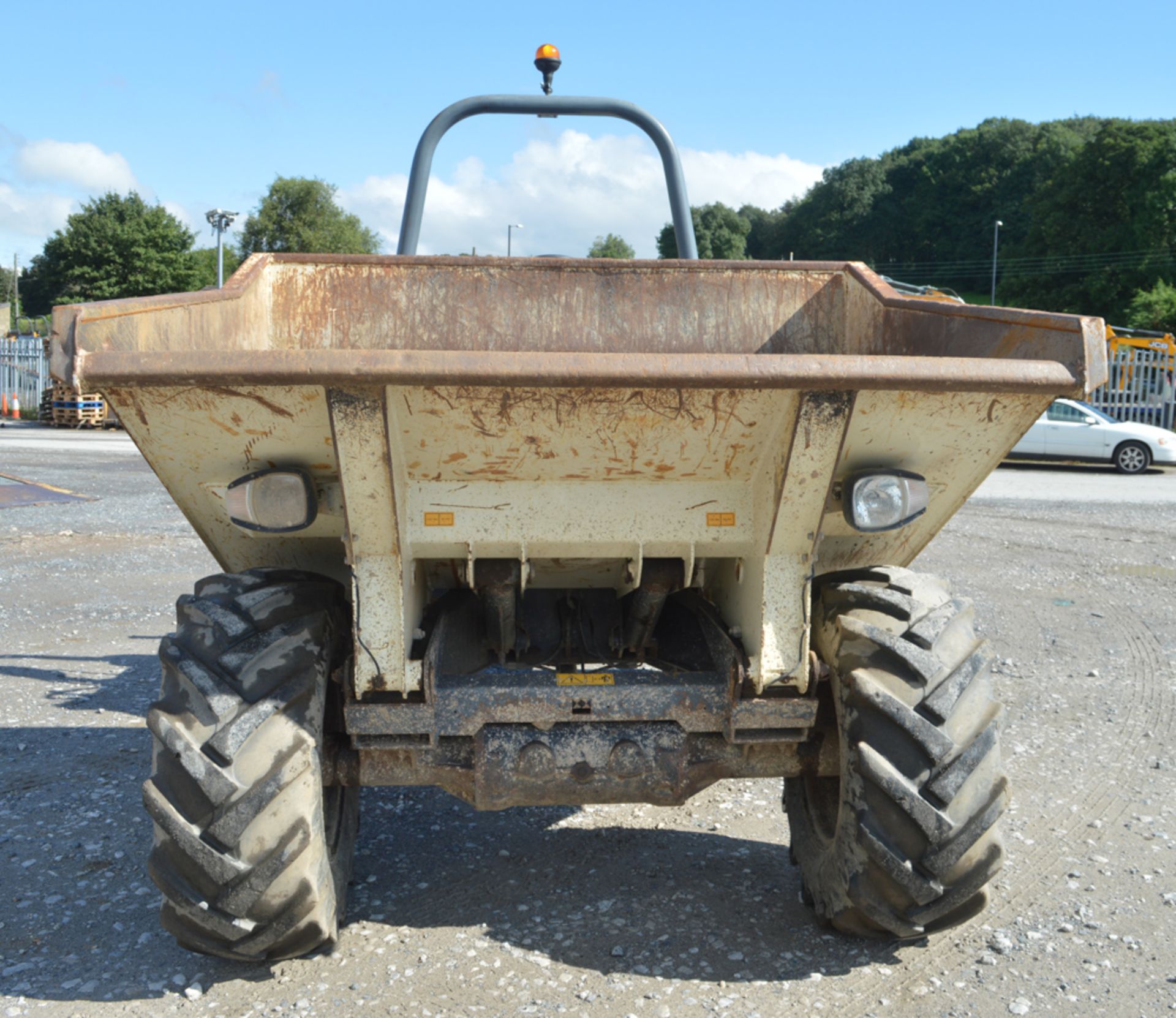 Benford Terex 6 tonne straight skip dumper Year: 2007 S/N: E701FW110 Recorded Hours: 3215 DPR089 - Image 5 of 12