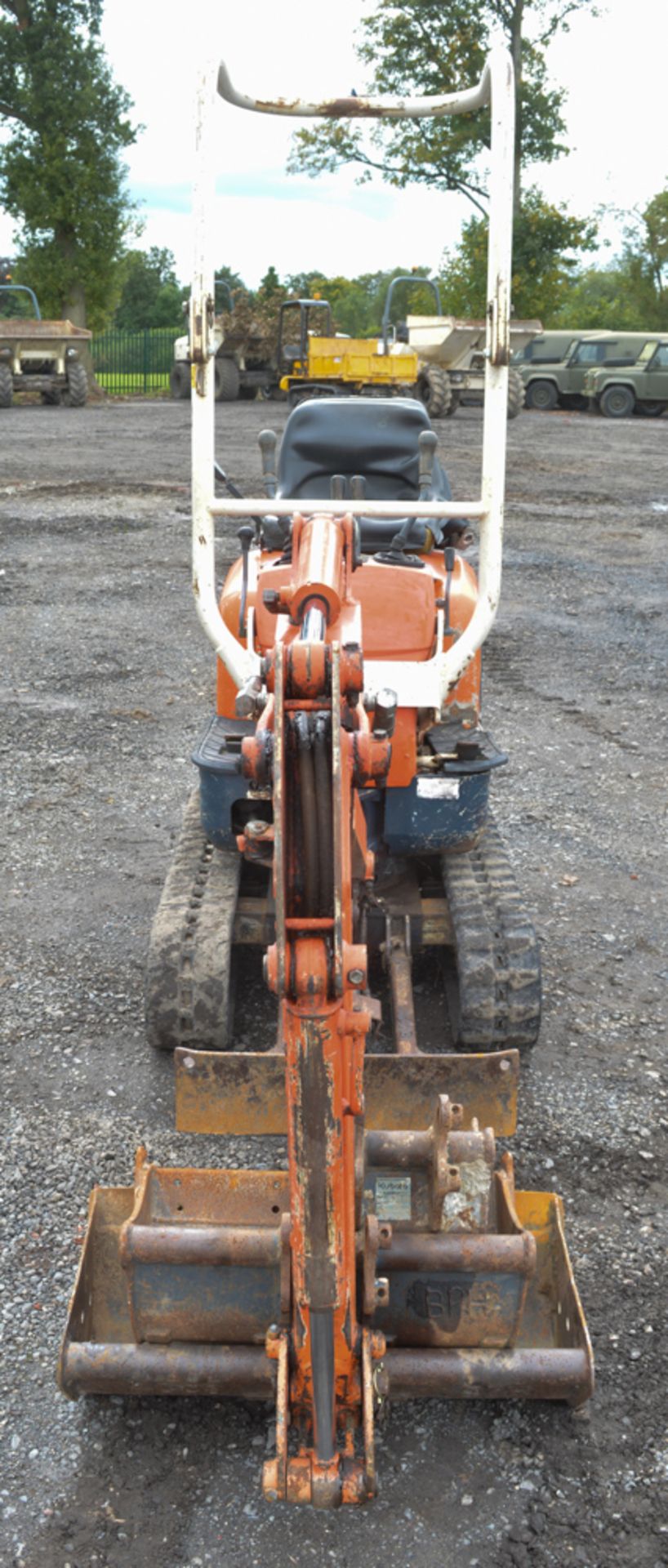 Kubota K008-3 1 tonne rubber tracked micro excavator Year: 2008  S/N: 18704 Recorded hours : 3352 - Image 5 of 11