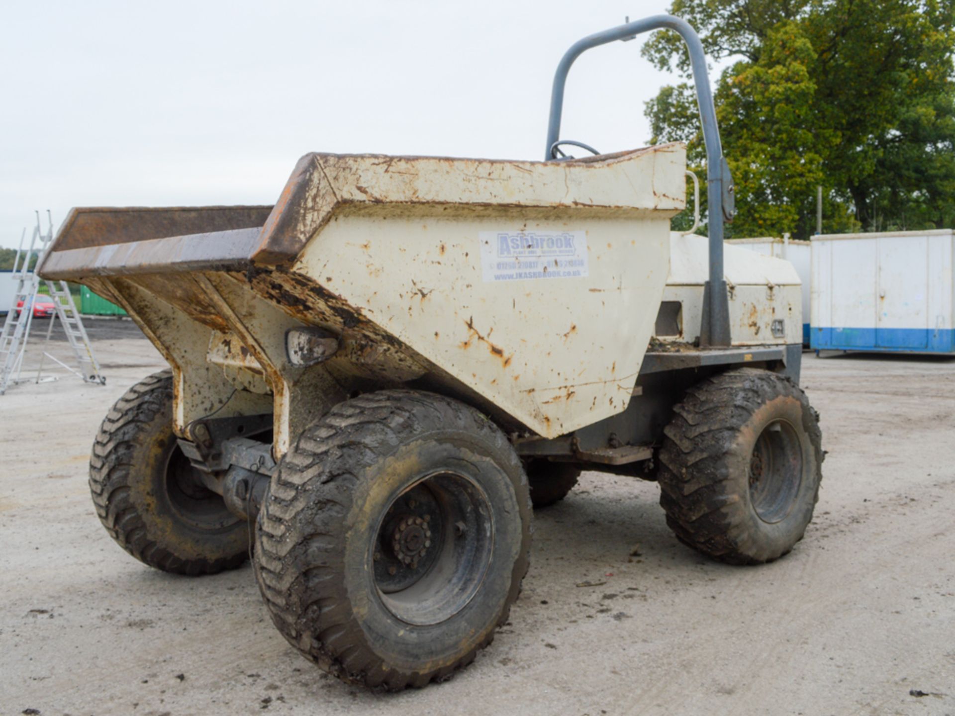 Benford Terex 9 tonne straight skip dumper   Year: 2006 S/N: SLBD1N00E603EW084 Recorded hours: